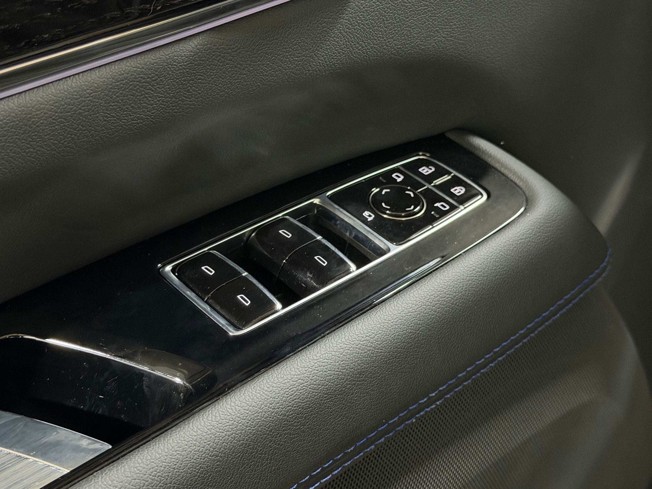 2026 Cadillac Escalade IQL Luxury - Photo 22