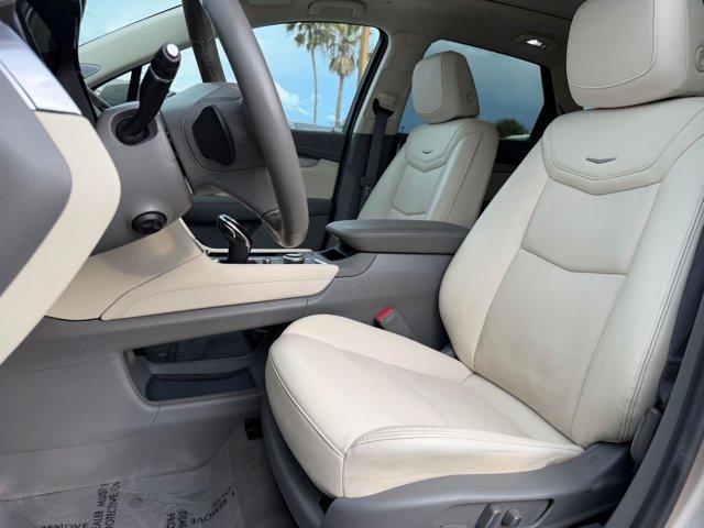 2022 CADILLAC XT5 FWD Premium Luxury SUV