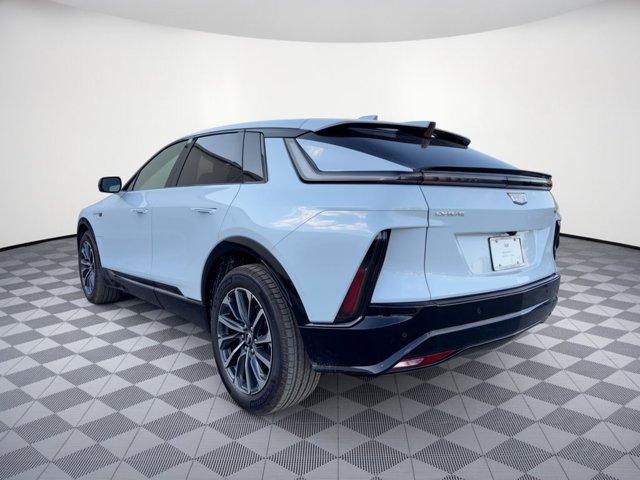 2027 Cadillac LYRIQ Sport - Photo 3