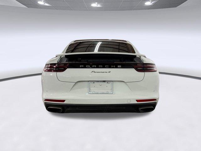 Panamera 4