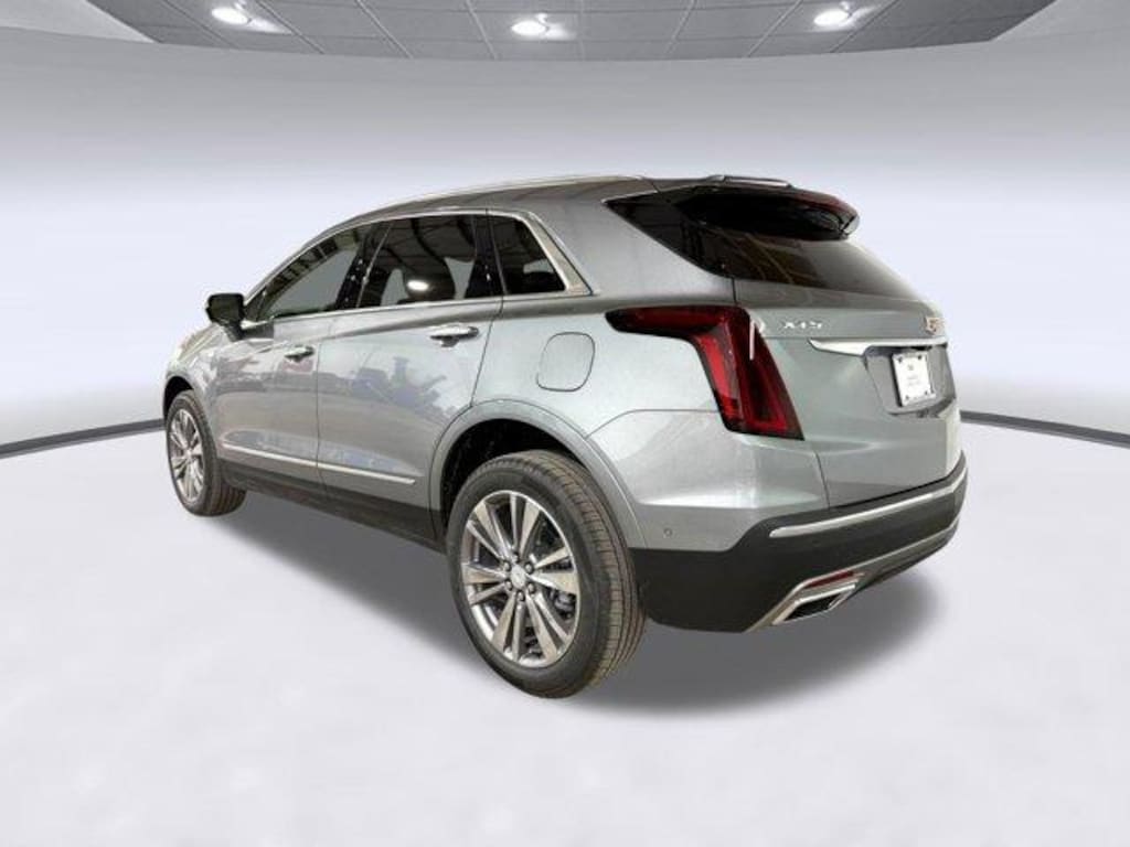 New 2026 CADILLAC XT5 Premium Luxury SUV