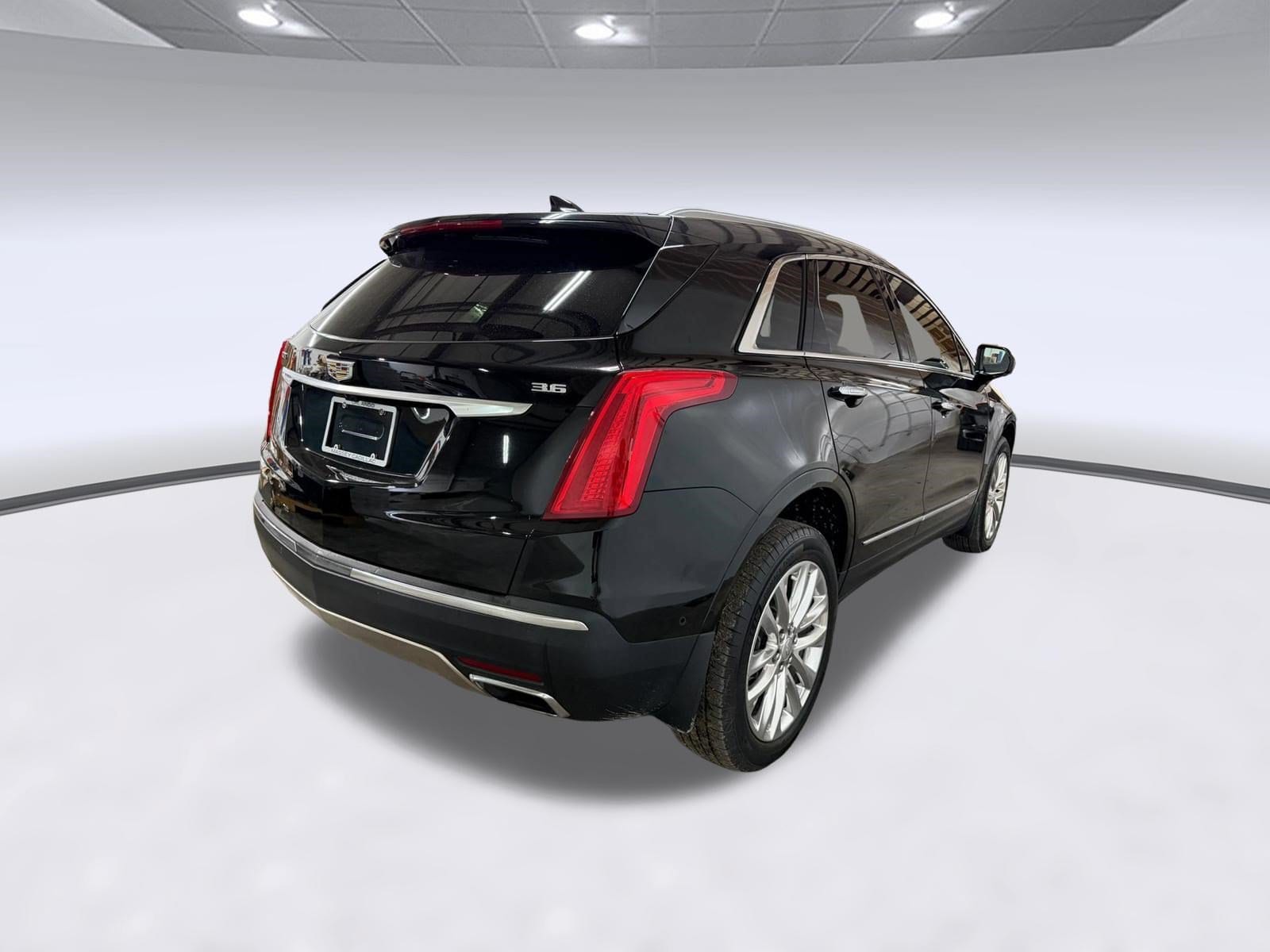XT5 Platinum AWD SUV