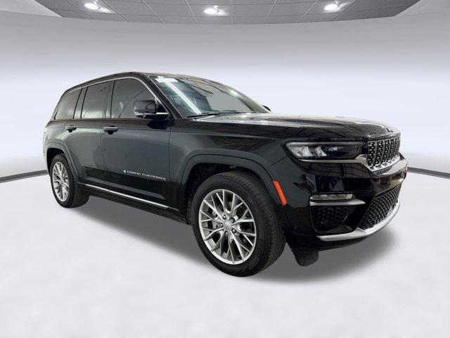 2022 Jeep Grand Cherokee Summit