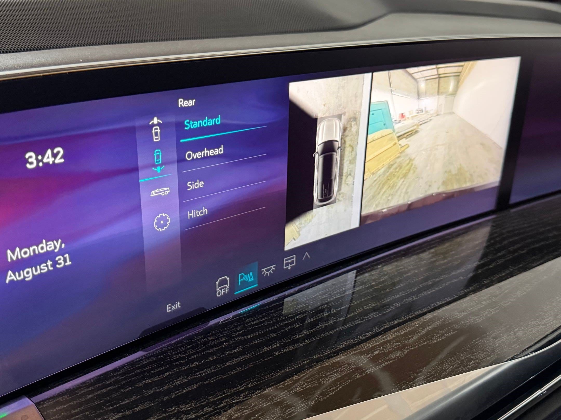 2025 Cadillac Escalade IQ Luxury 1 - Photo 28