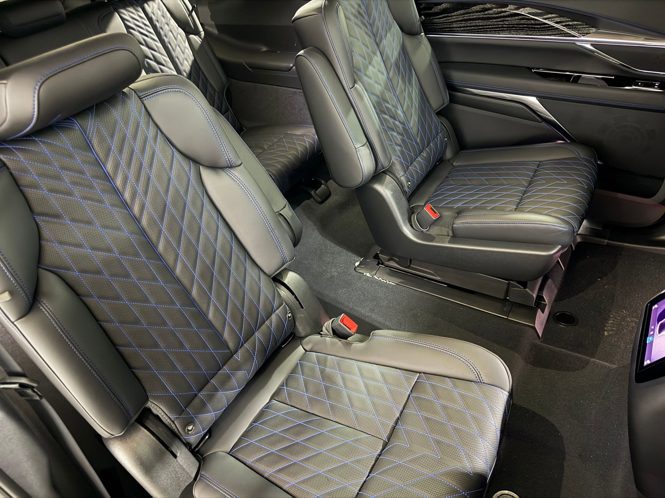 2026 Cadillac Escalade IQL Luxury - Photo 50