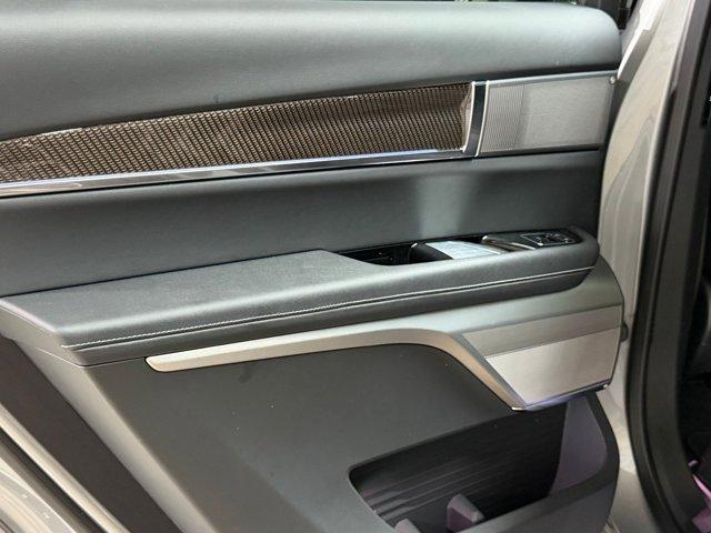 2026 Cadillac VISTIQ Sport - Photo 41