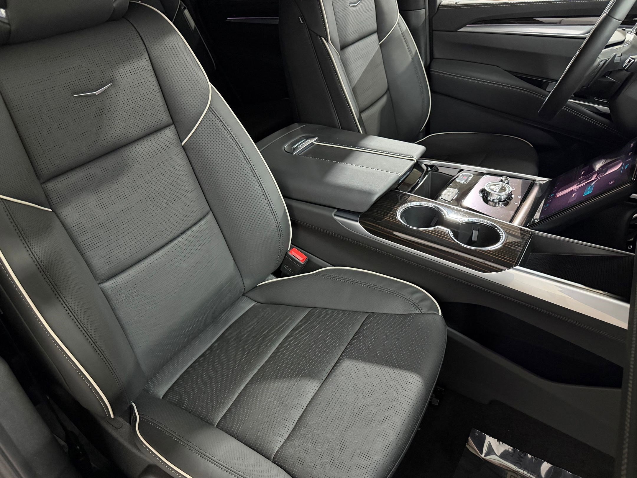 2026 Cadillac Escalade Luxury - Photo 58