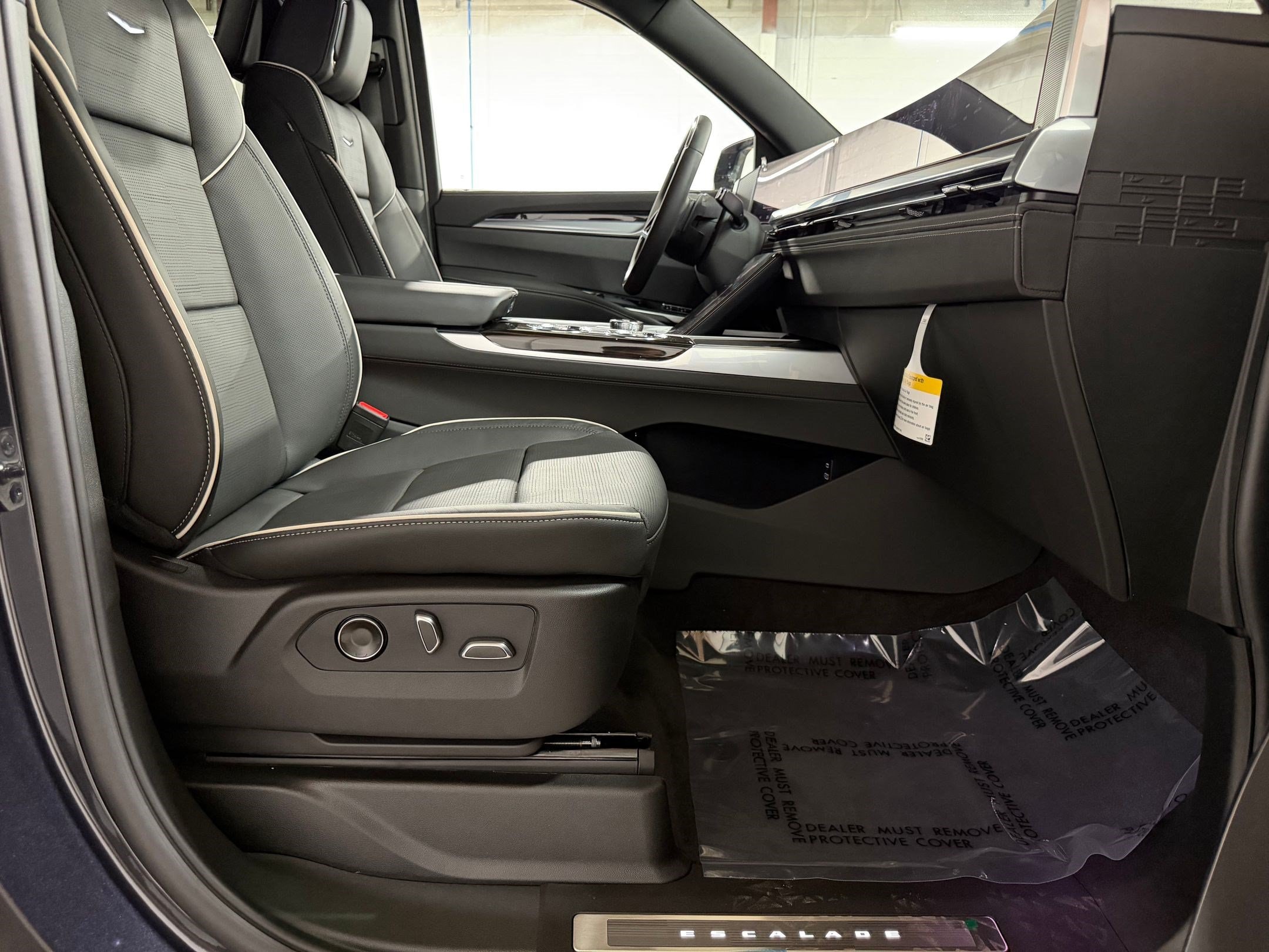 2026 Cadillac Escalade Luxury - Photo 57
