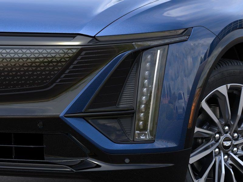 2027 Cadillac LYRIQ Sport - Photo 7