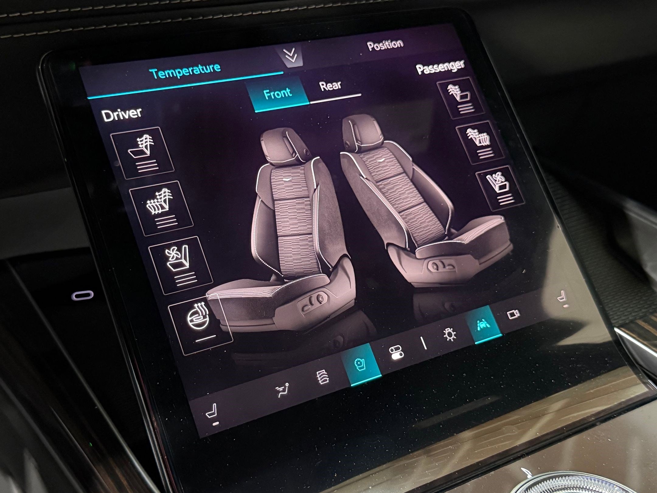2026 Cadillac Escalade Luxury - Photo 37