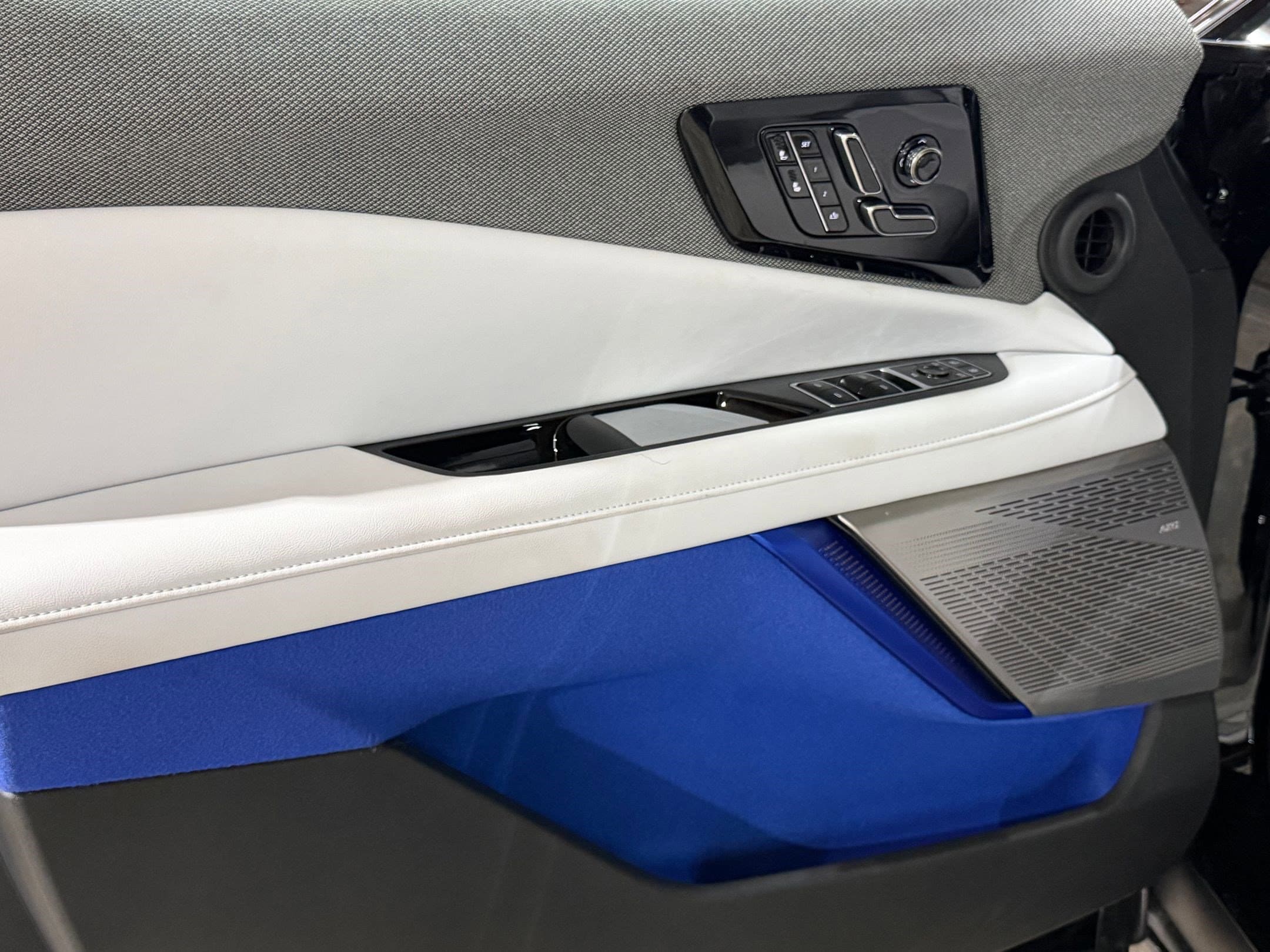 2026 Cadillac OPTIQ Sport - Photo 11