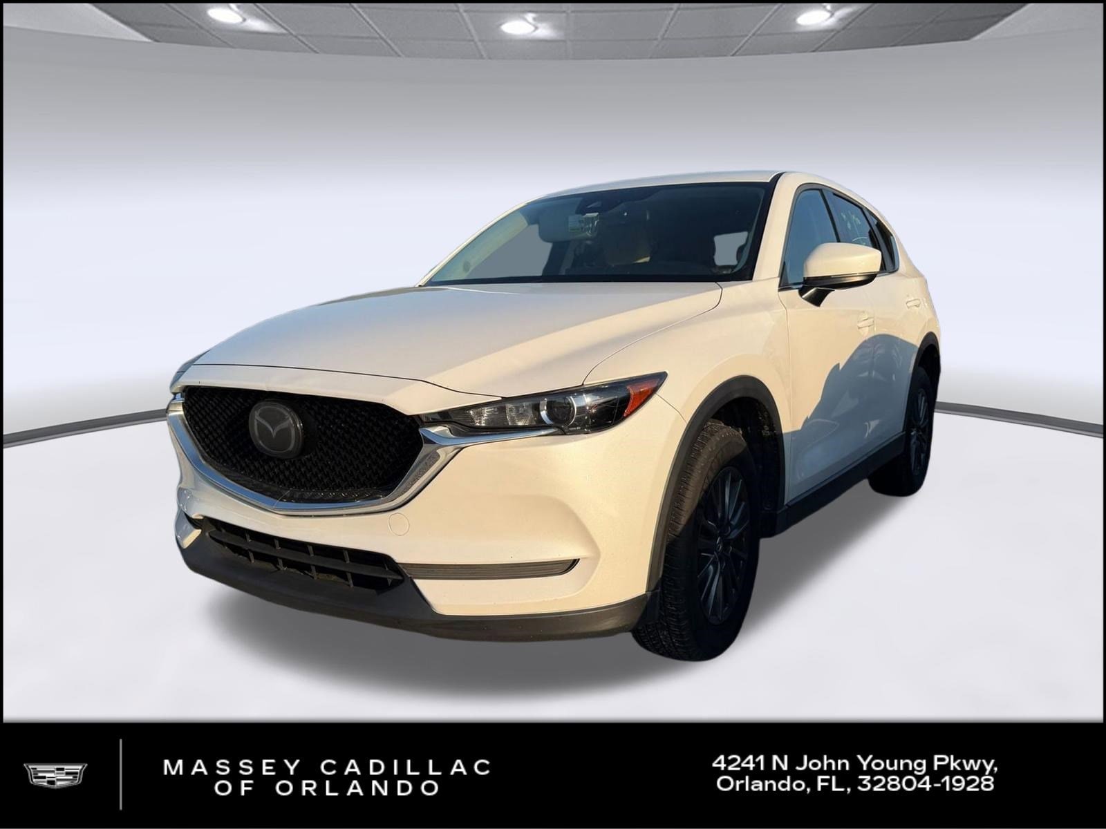 2019 Mazda CX-5 Touring Auto's photo