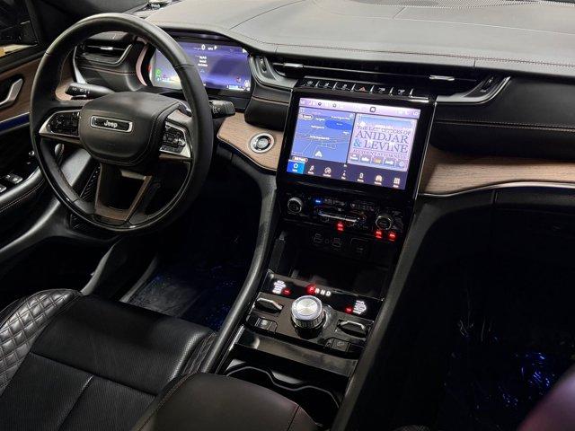 2022 Jeep Grand Cherokee Summit