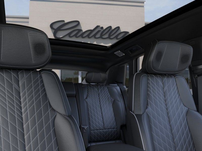 2027 Cadillac LYRIQ Signature Luxury - Photo 14