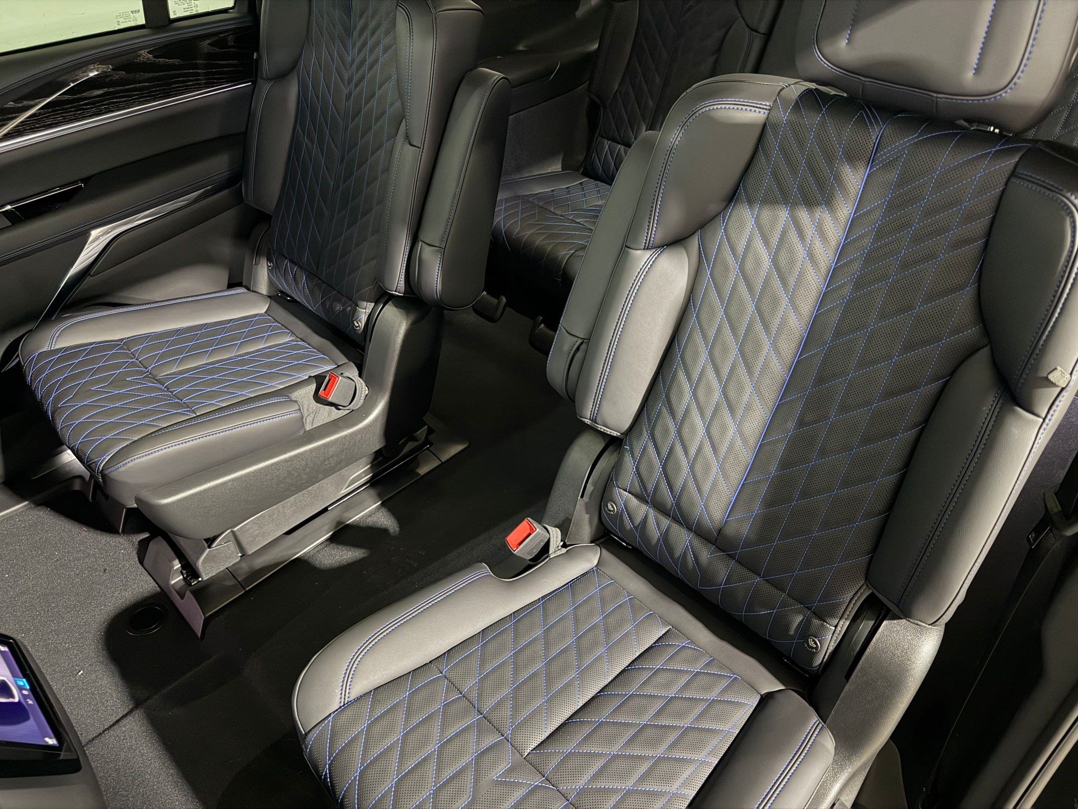 2026 Cadillac Escalade IQL Luxury - Photo 12