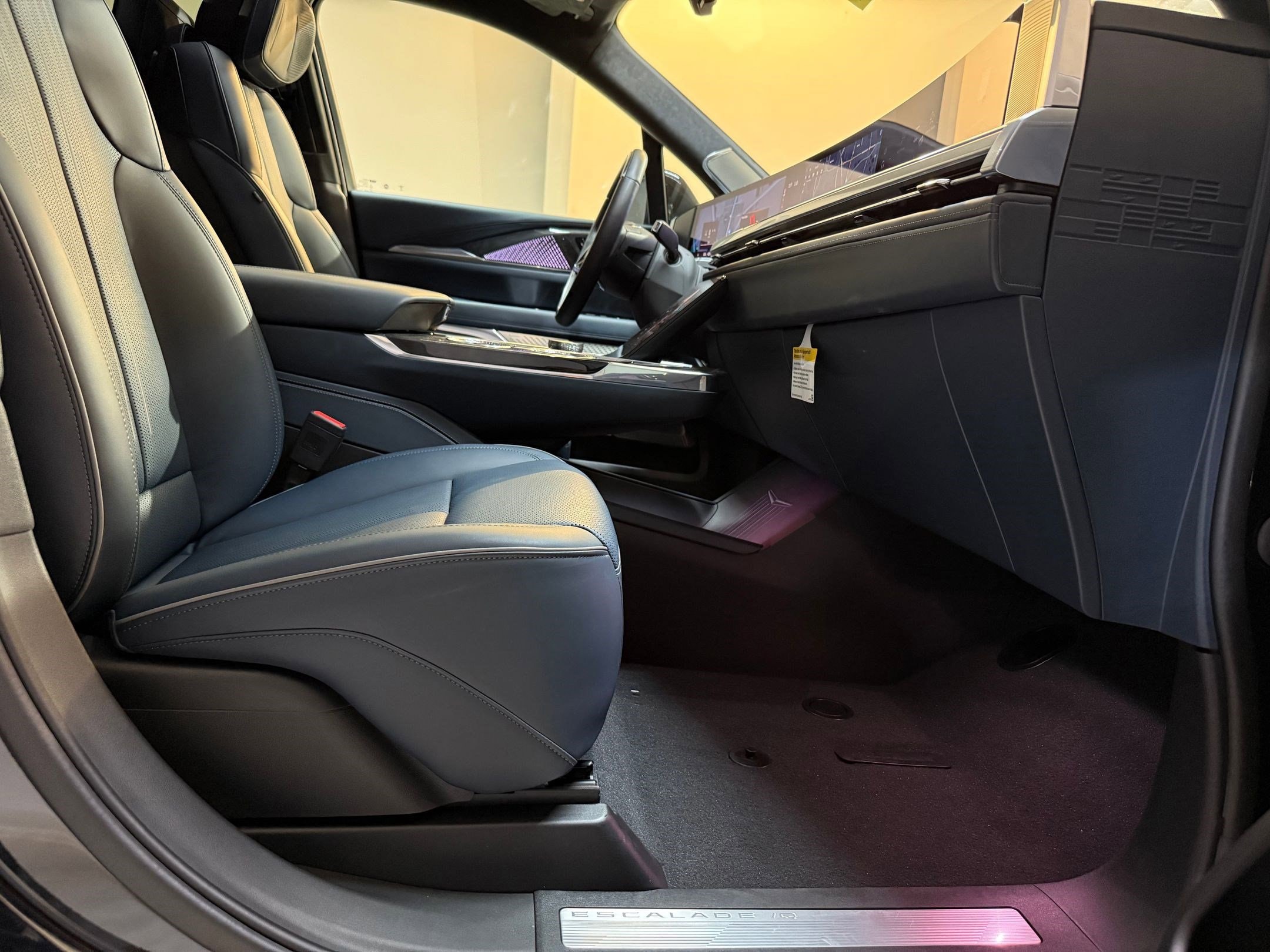 2025 Cadillac Escalade IQ Sport 2 - Photo 59