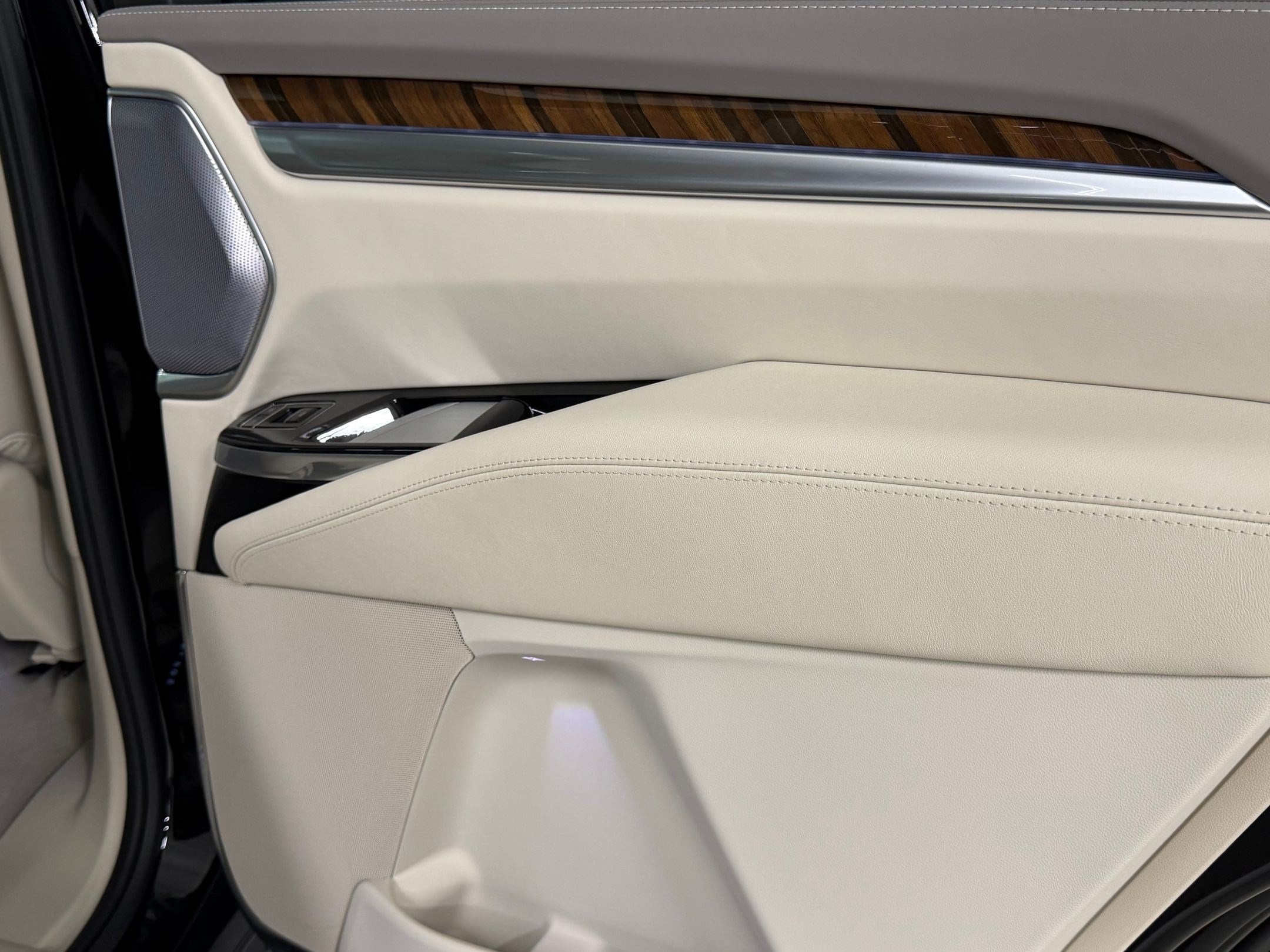 2026 Cadillac Escalade Platinum Sport - Photo 58