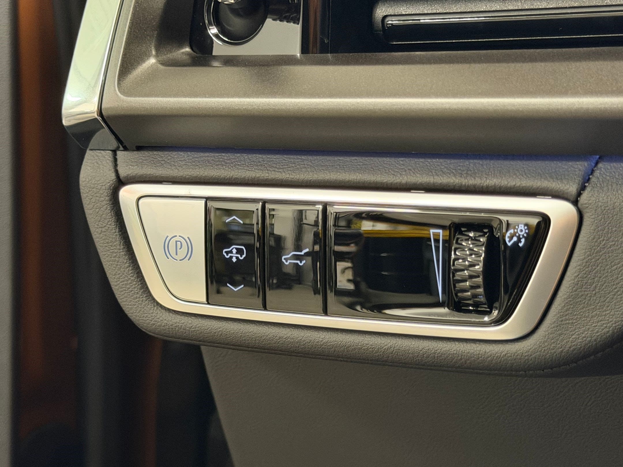 2027 Cadillac VISTIQ Platinum - Photo 22