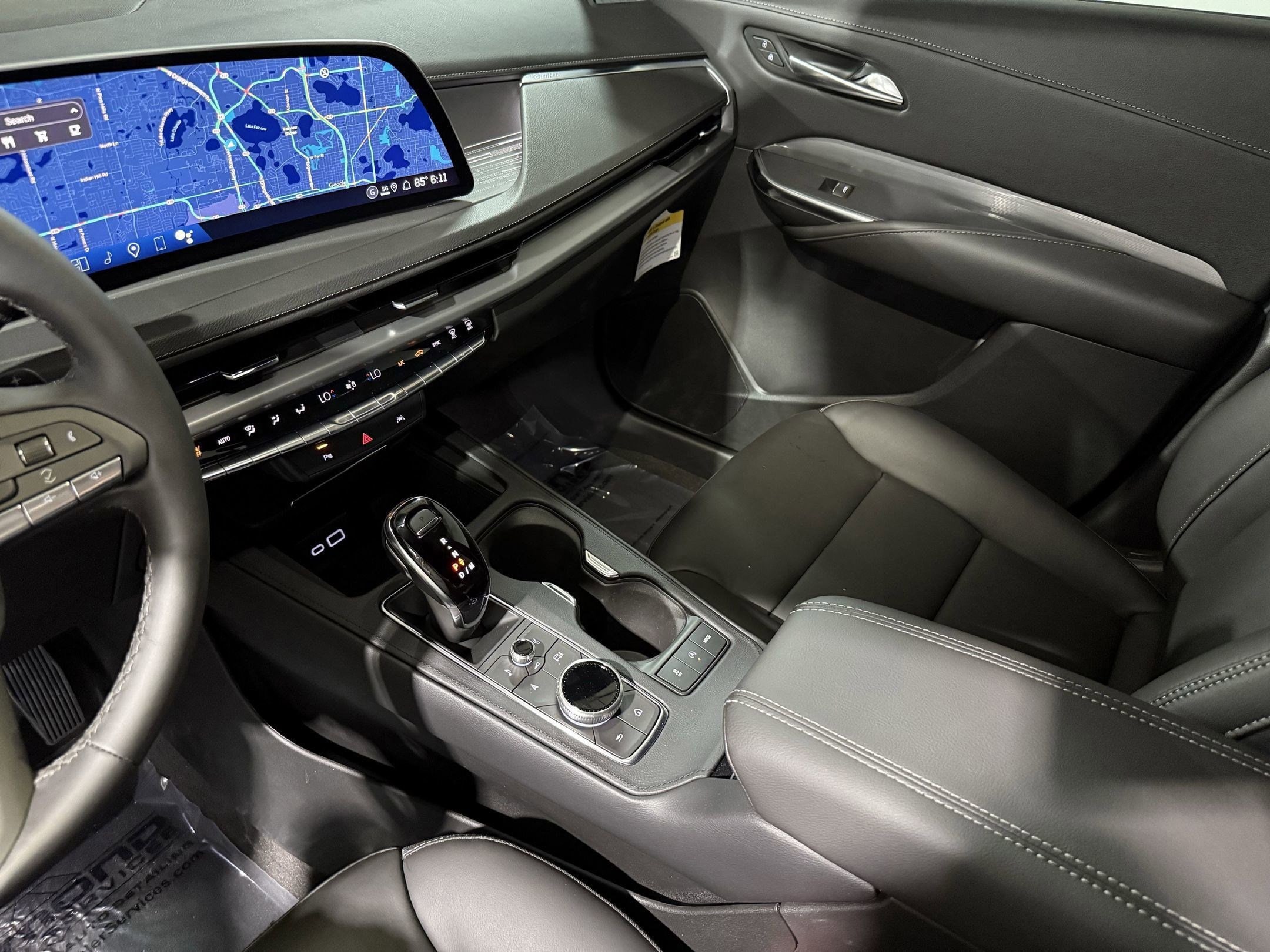 2025 Cadillac XT4 Premium Luxury - Photo 32