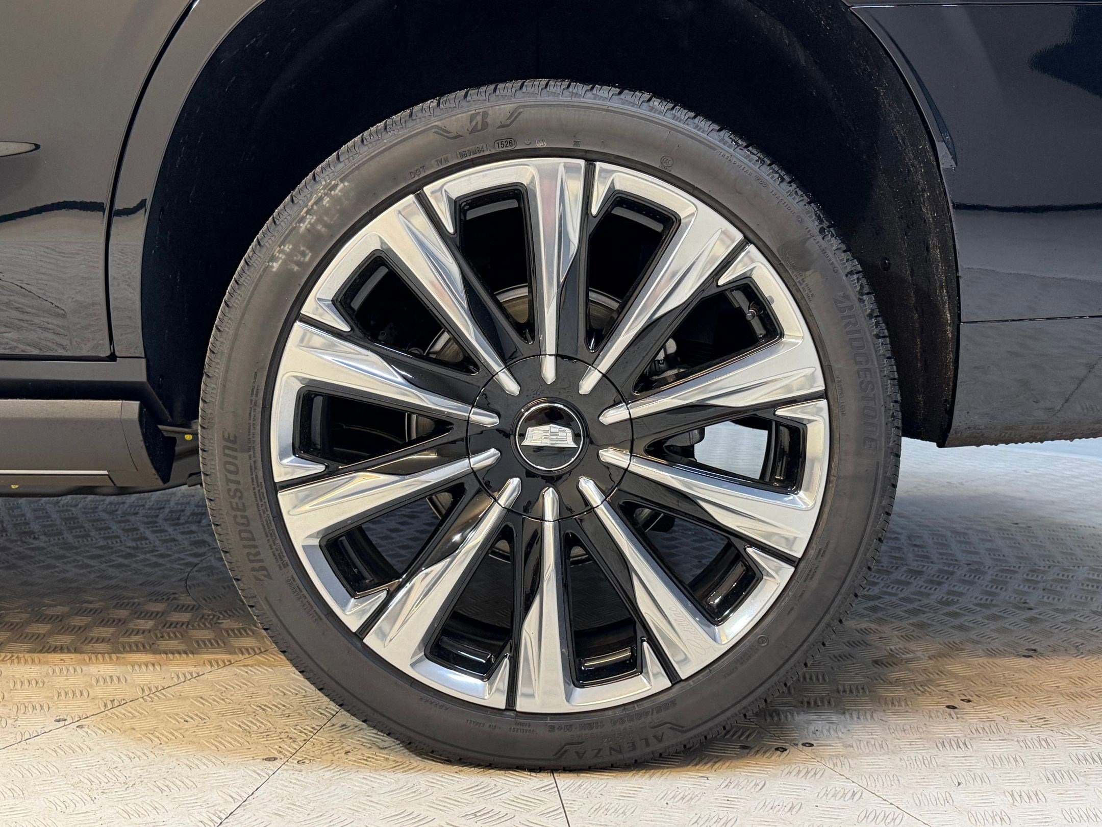 2026 Cadillac Escalade Luxury - Photo 9