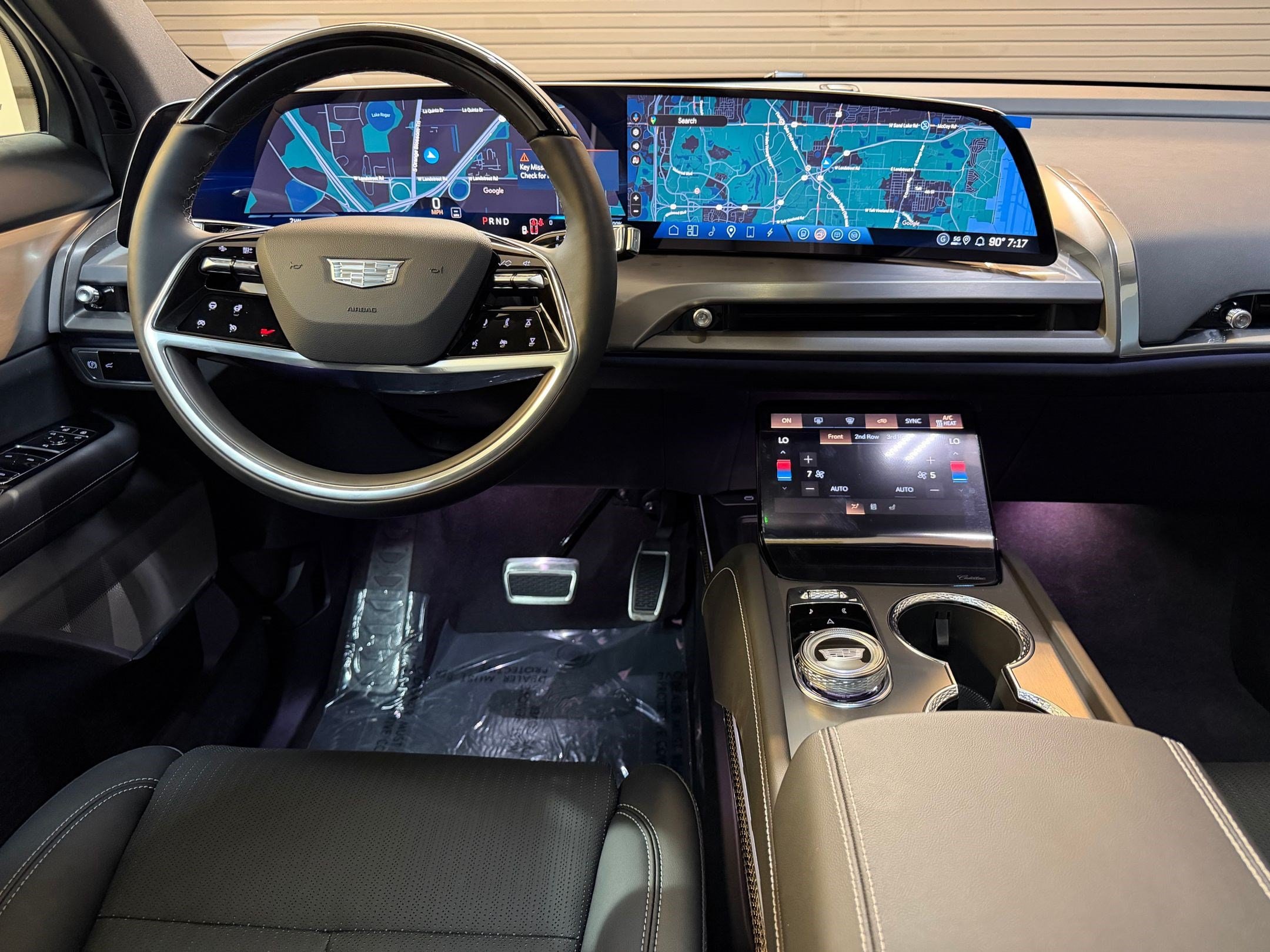 2026 Cadillac VISTIQ Luxury - Photo 4