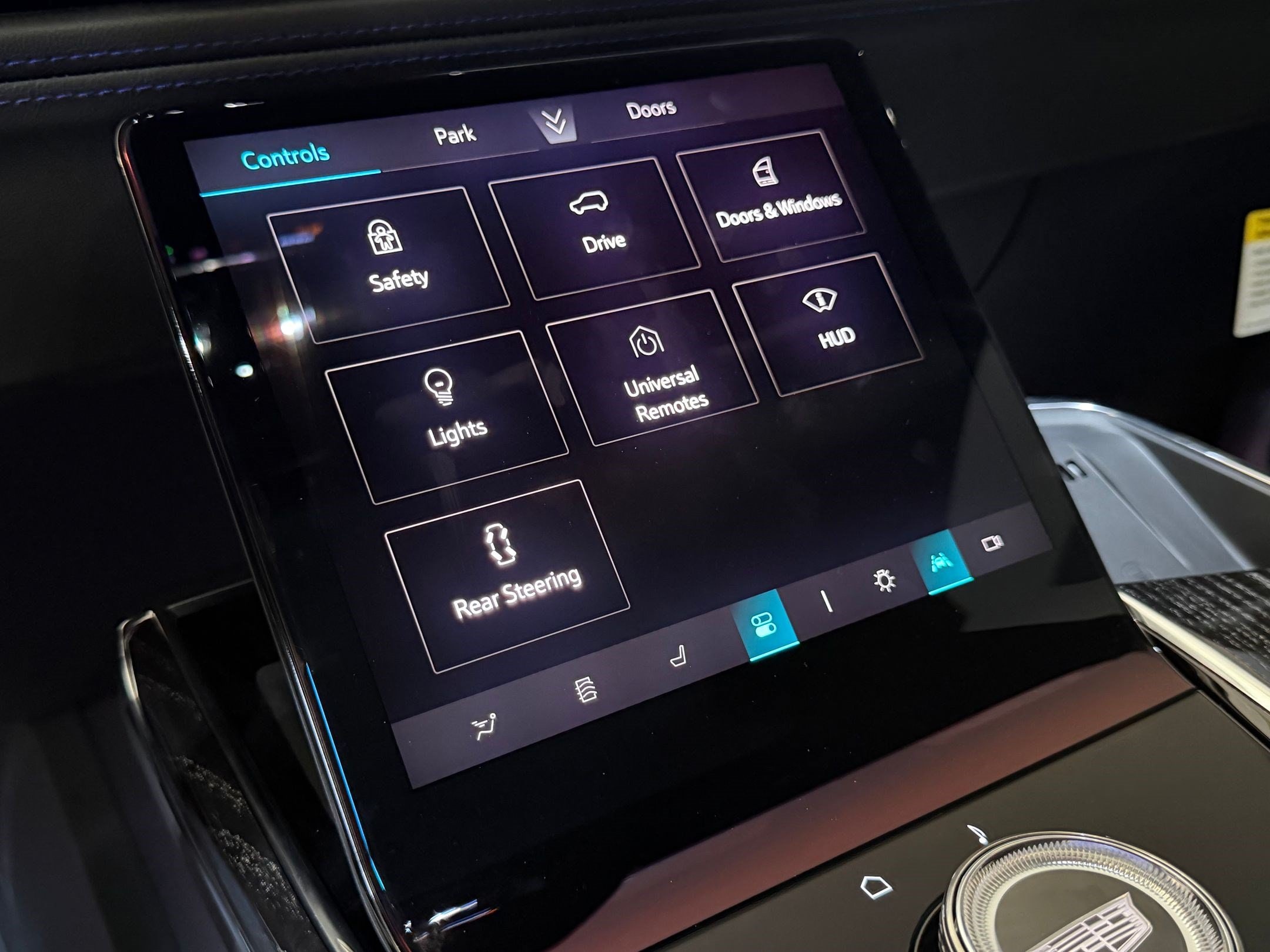 2026 Cadillac Escalade IQ Luxury - Photo 37