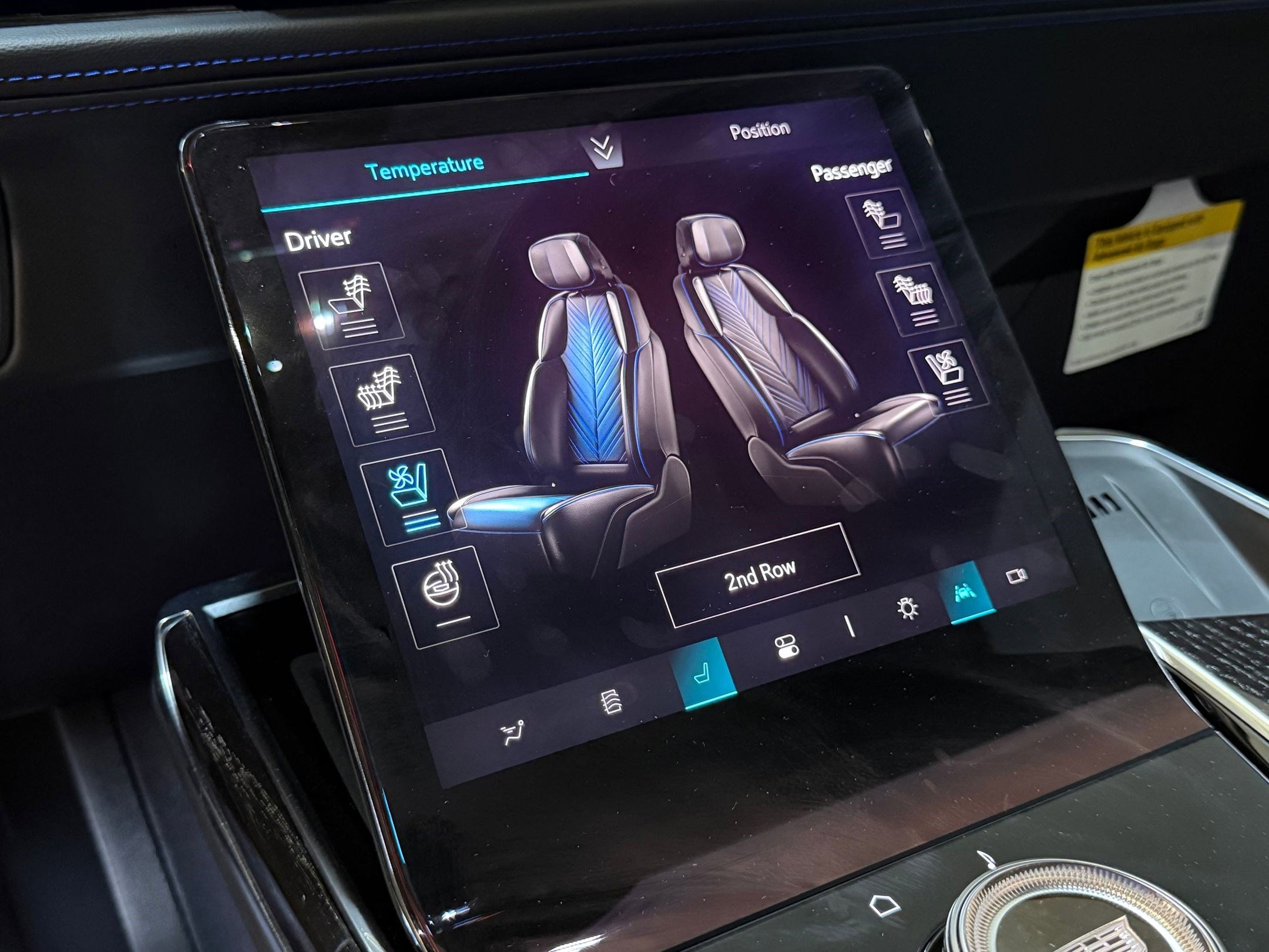 2025 Cadillac Escalade IQ Sport 1 - Photo 36