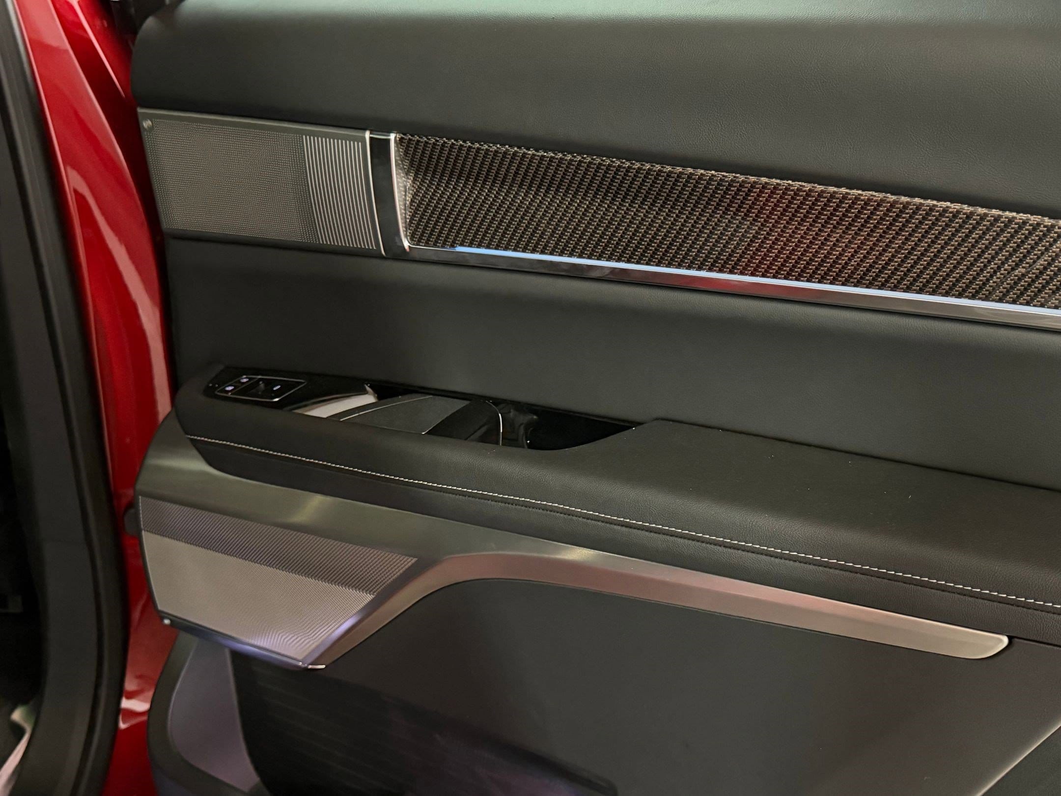 2026 Cadillac VISTIQ Sport - Photo 47