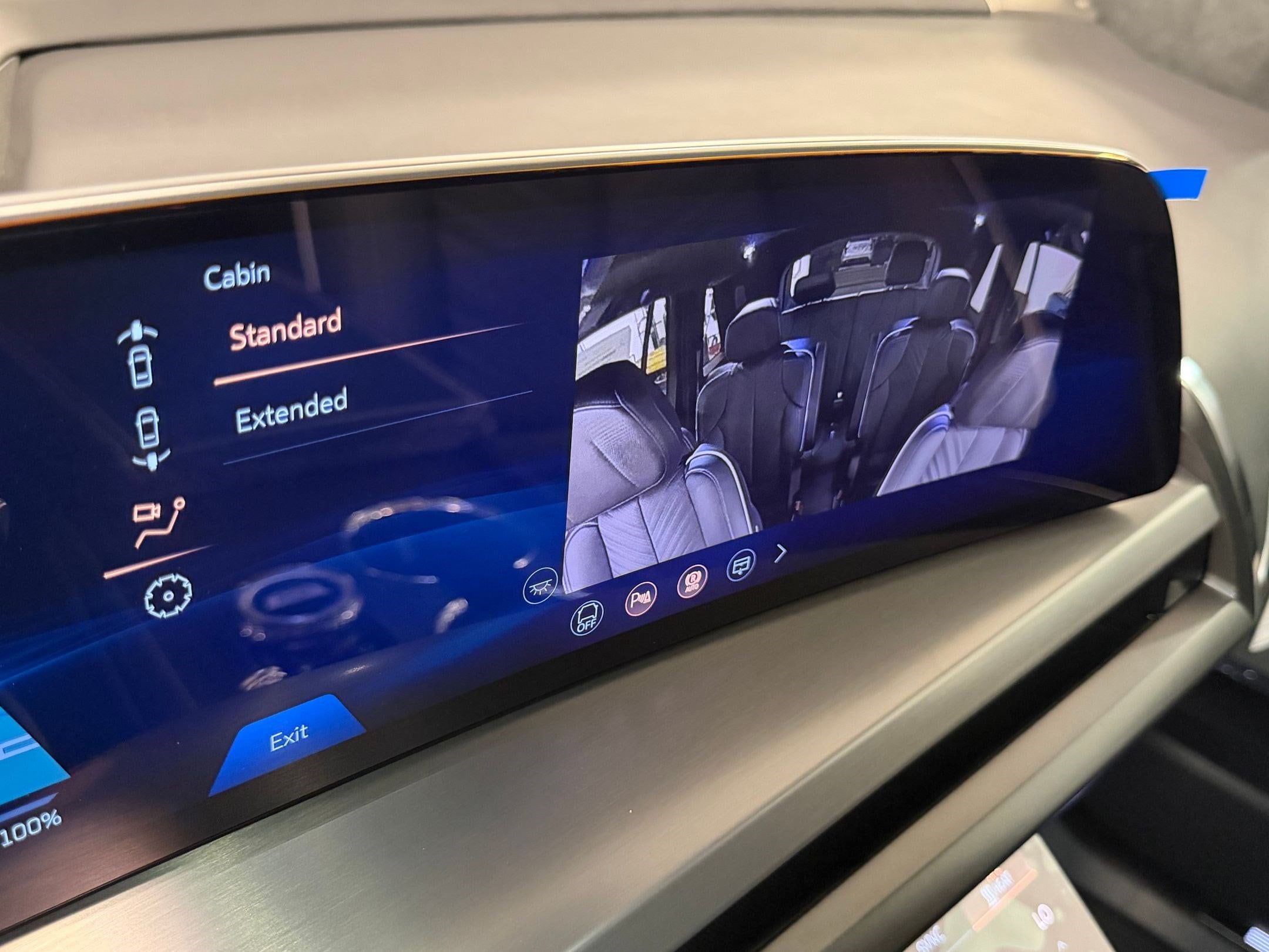 2027 Cadillac VISTIQ Platinum - Photo 30