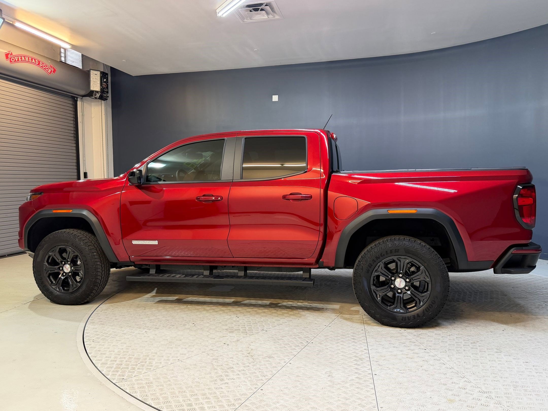 Canyon Elevation Truck