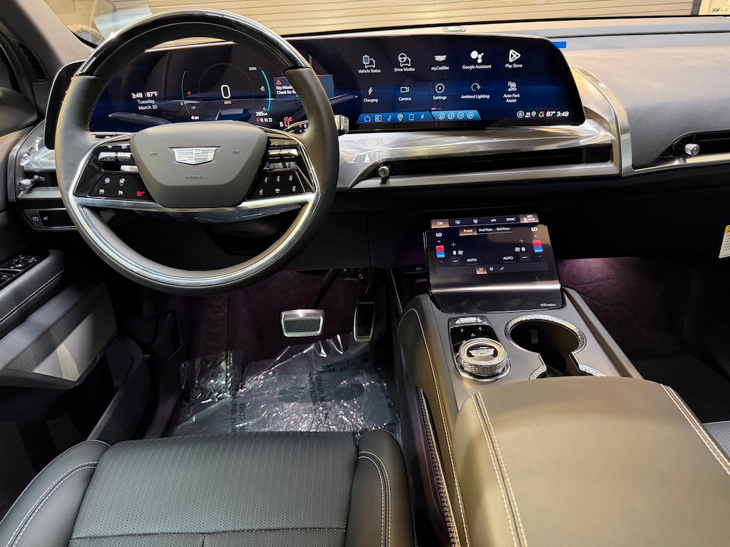 New 2026 CADILLAC VISTIQ Sport SUV