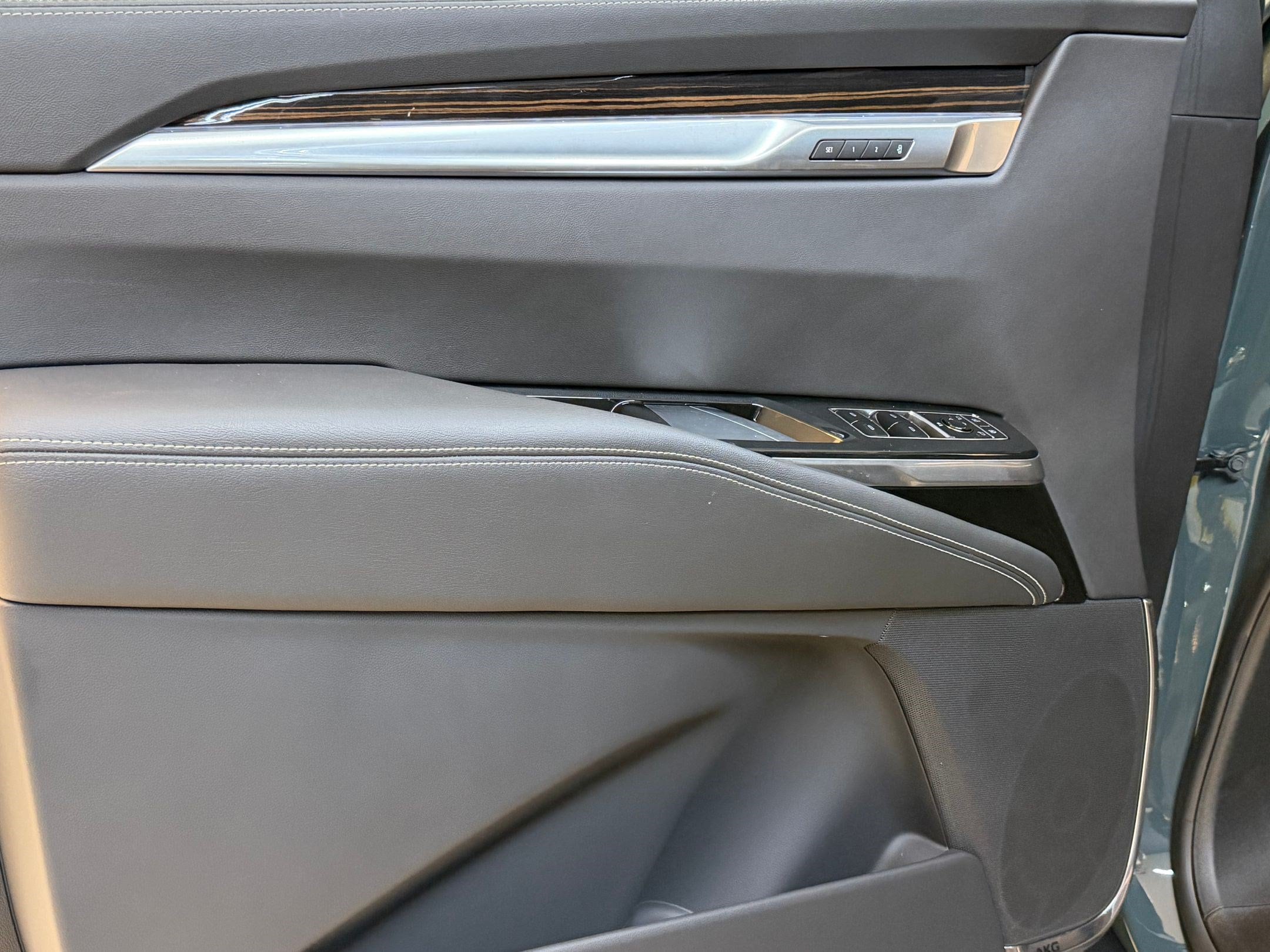 2026 Cadillac Escalade Luxury - Photo 11