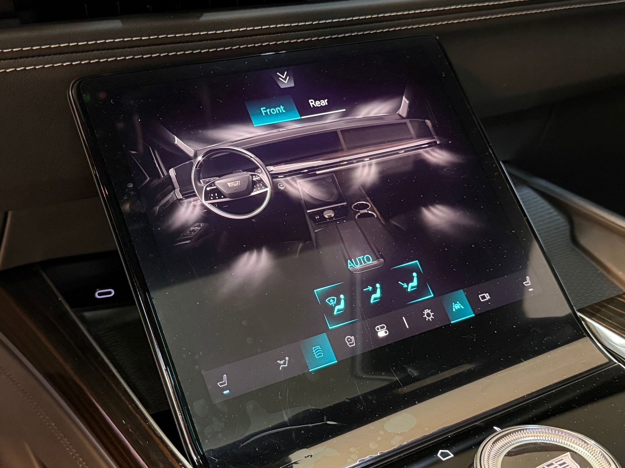 2026 Cadillac Escalade Luxury - Photo 37