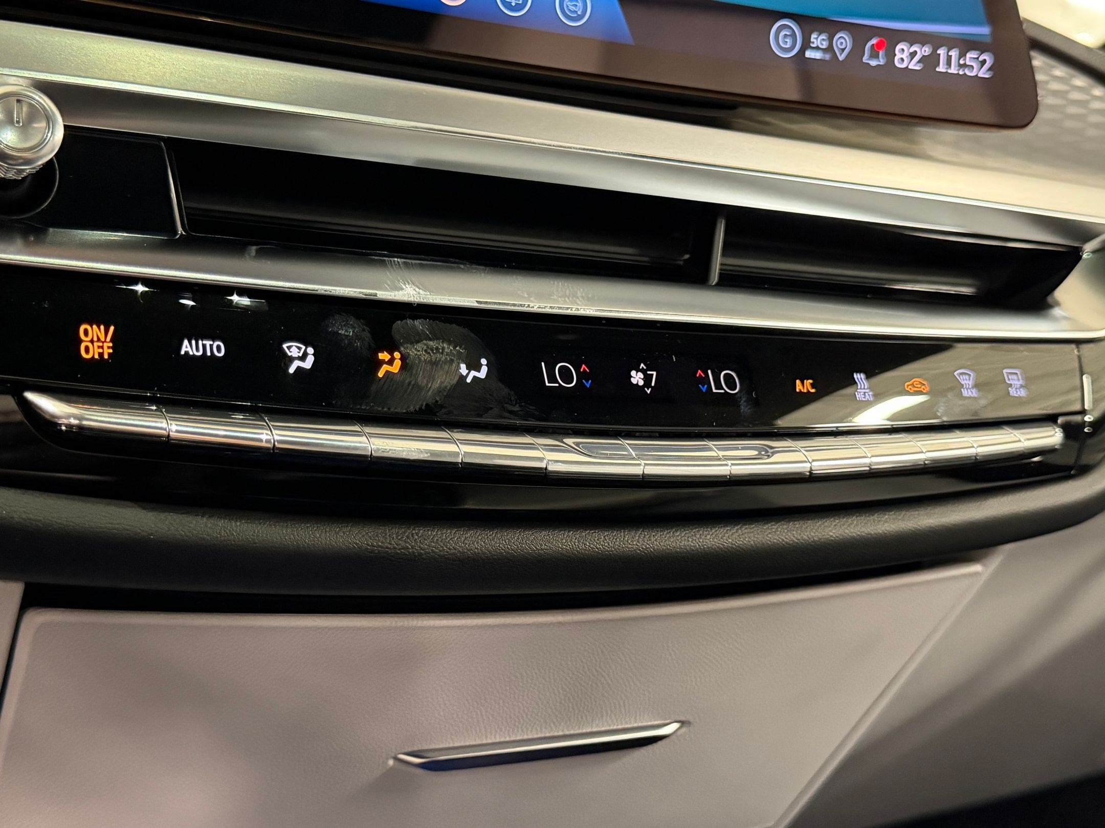2027 Cadillac LYRIQ Sport - Photo 21