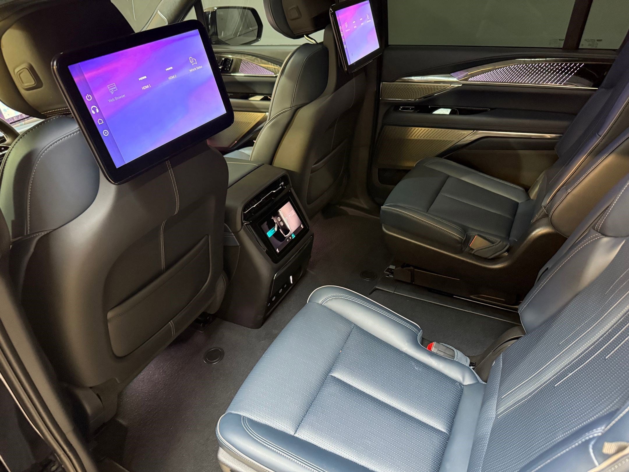 2025 Cadillac Escalade IQ Sport 2 - Photo 12