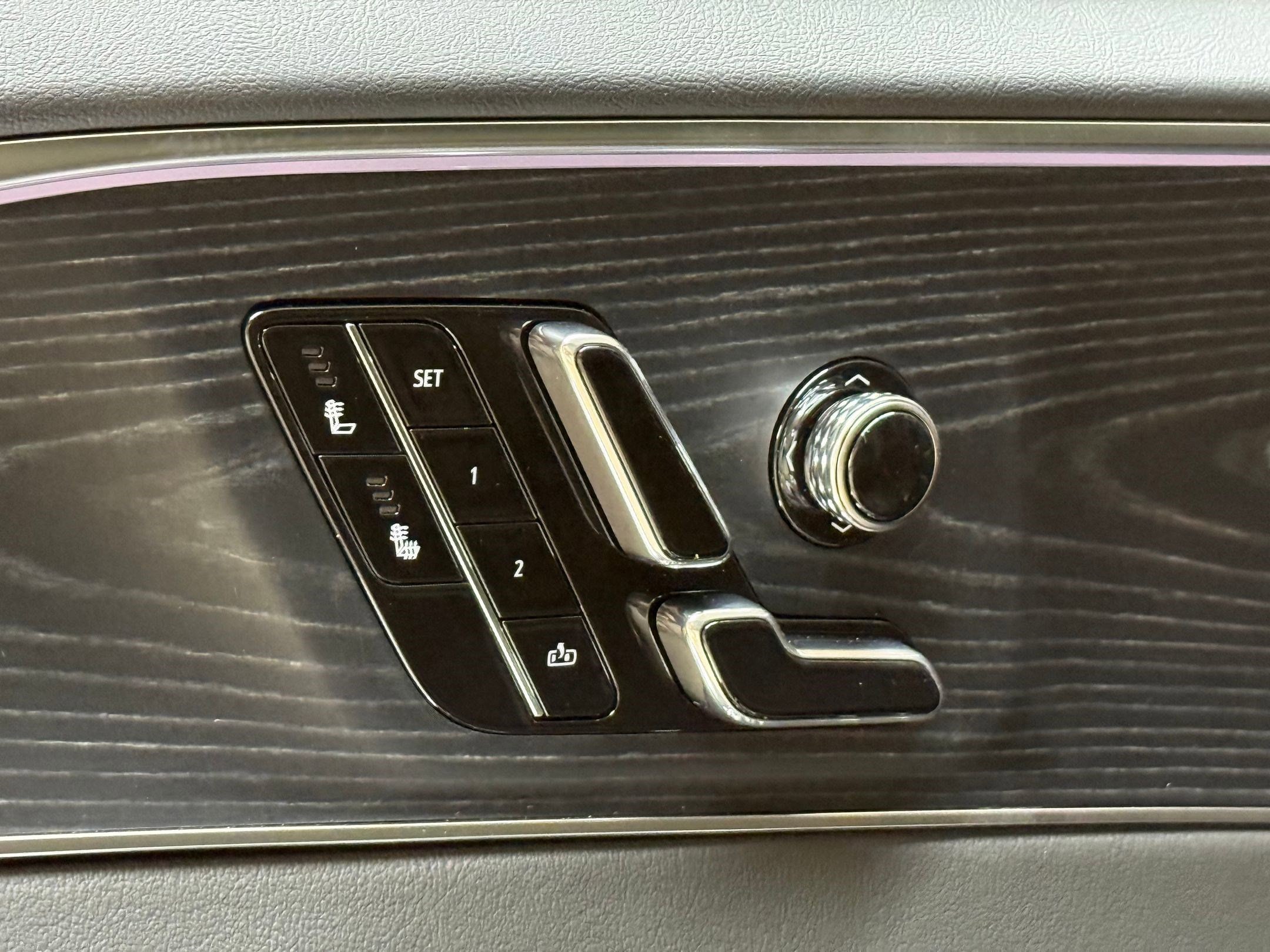 2026 Cadillac LYRIQ Sport - Photo 17