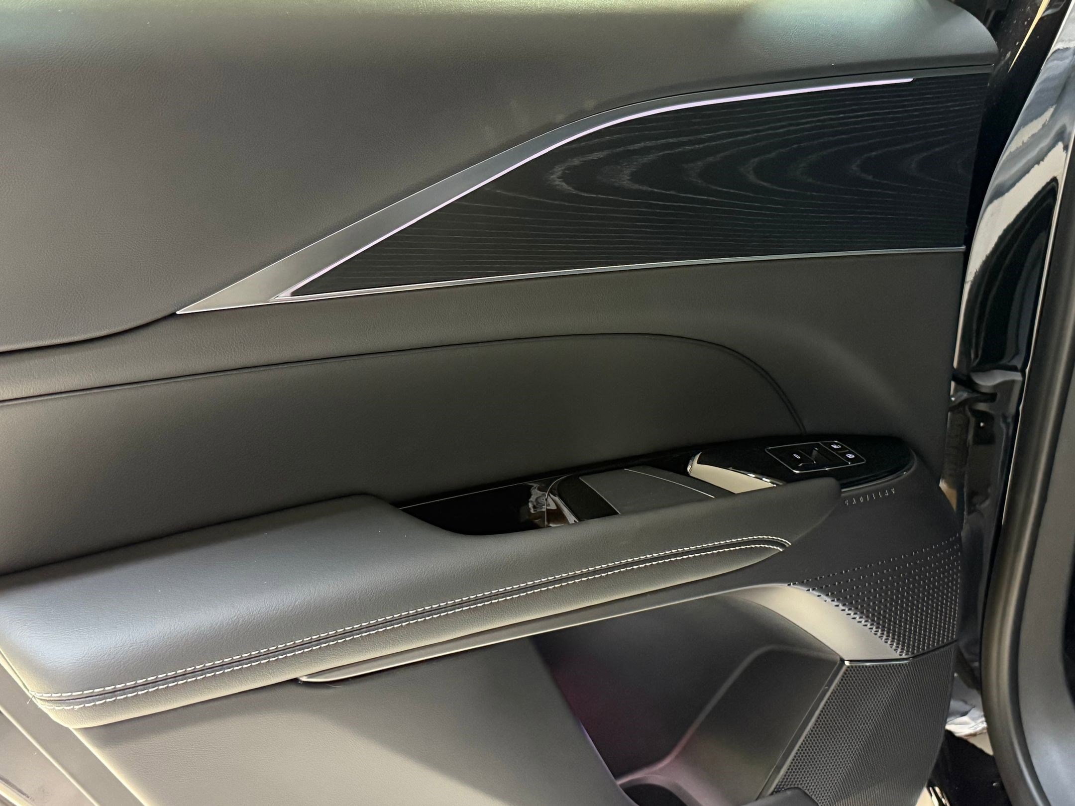 2026 Cadillac LYRIQ Sport - Photo 39