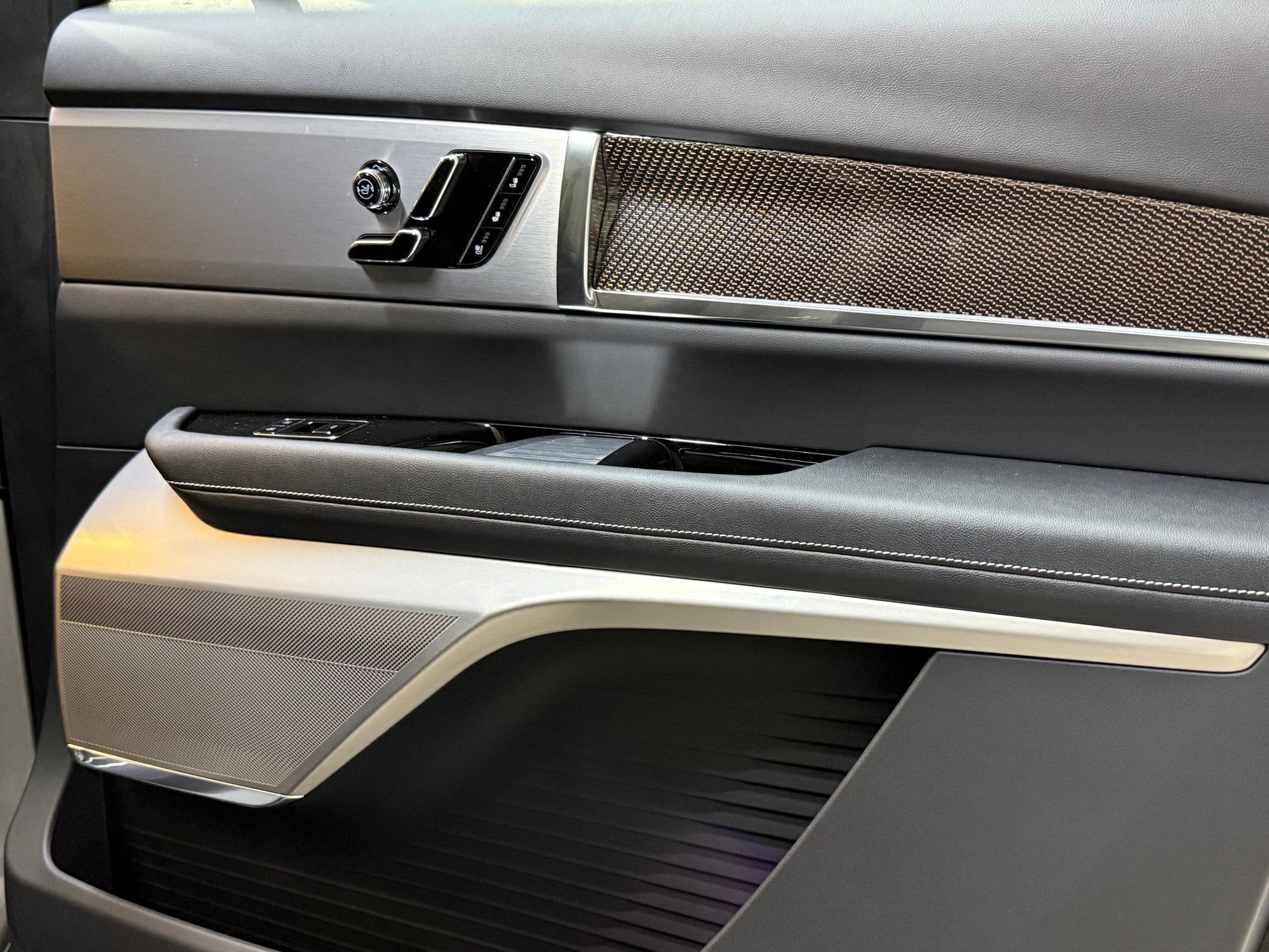 2026 Cadillac VISTIQ Luxury - Photo 52
