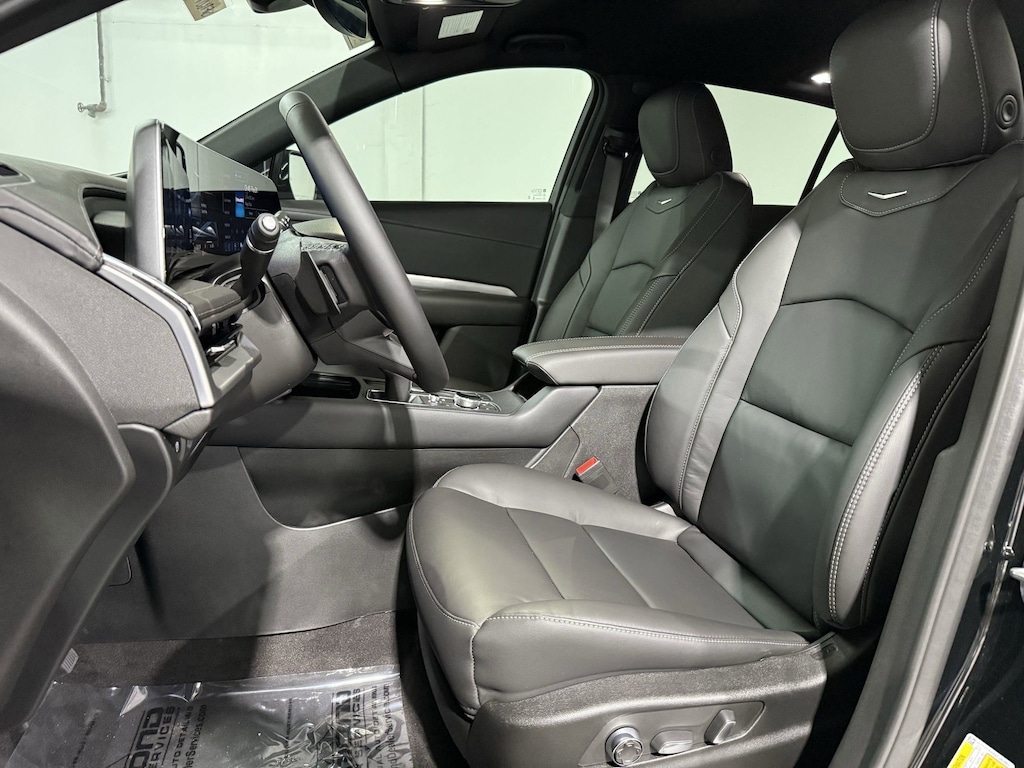 New 2025 CADILLAC XT4 Premium Luxury SUV