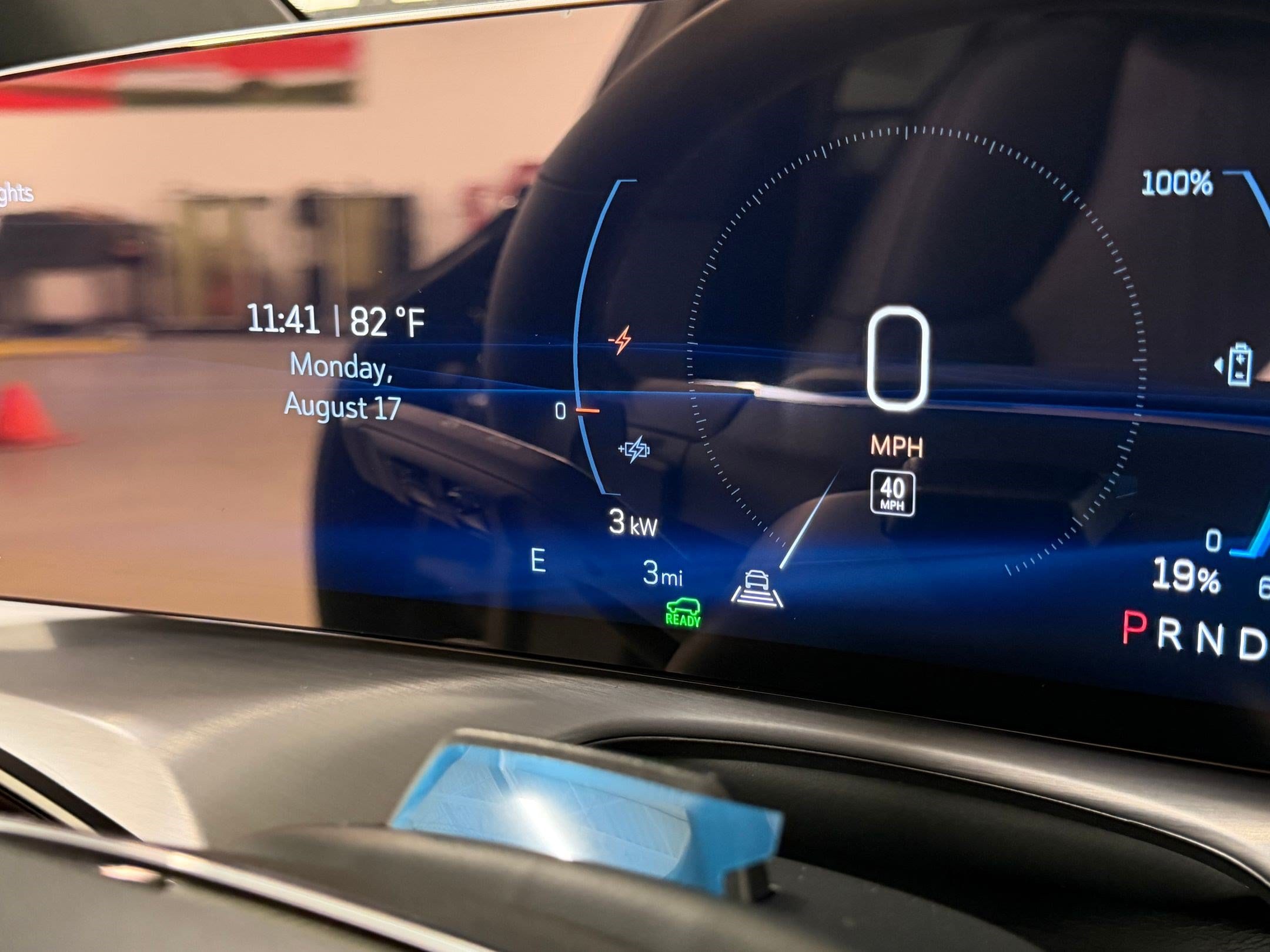 2027 Cadillac VISTIQ Sport - Photo 33