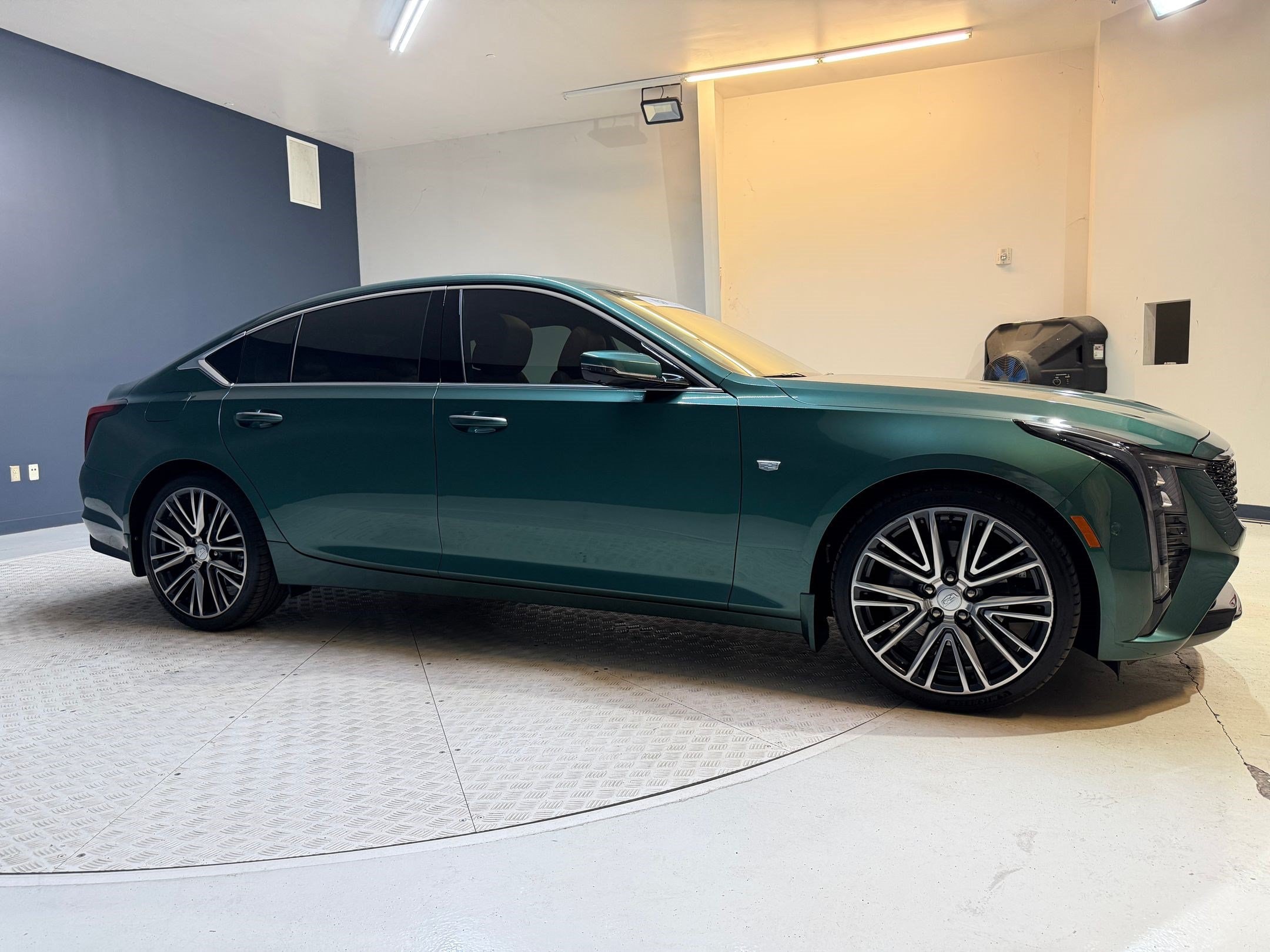 CT5 Premium Luxury Car