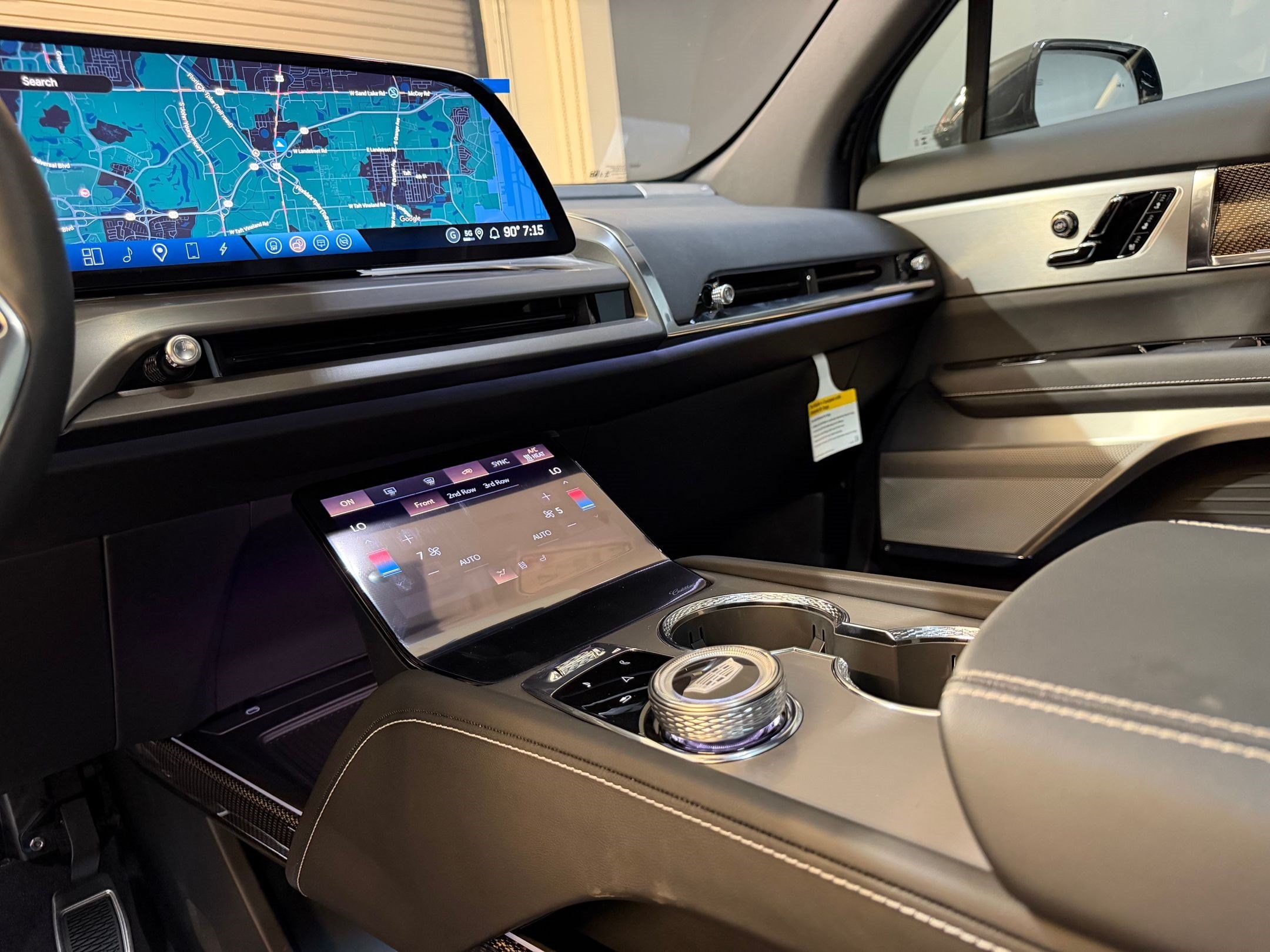 2026 Cadillac VISTIQ Luxury - Photo 30