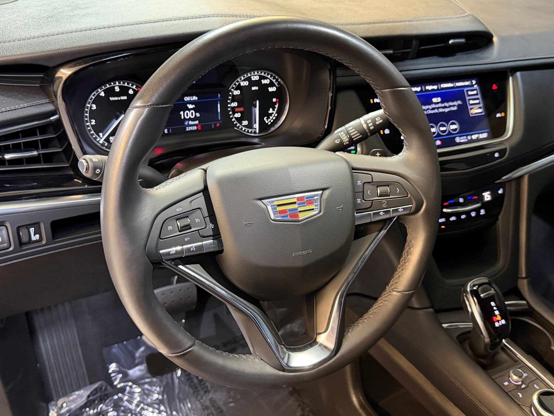 XT6 Luxury SUV