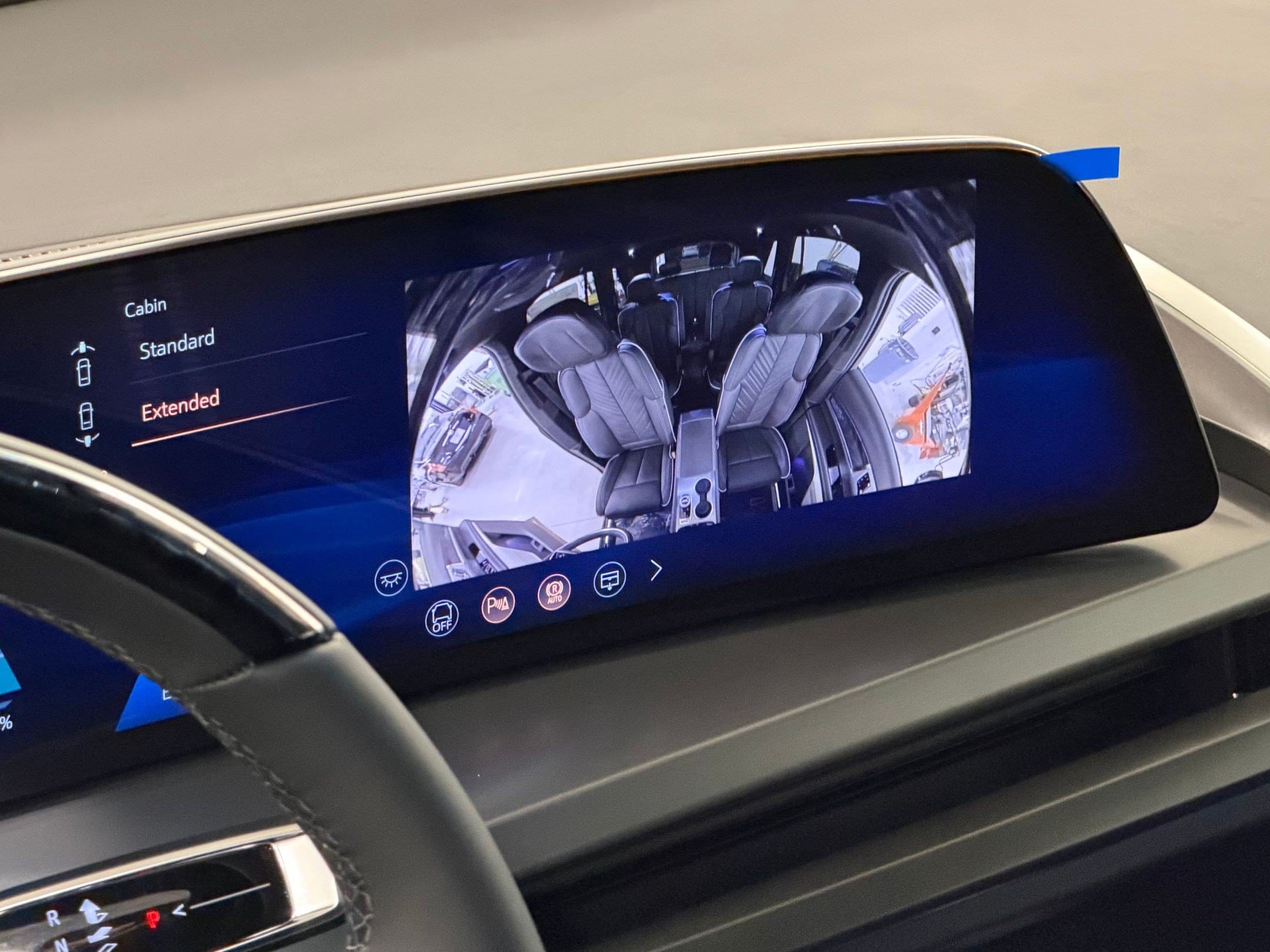 2027 Cadillac VISTIQ Platinum - Photo 31