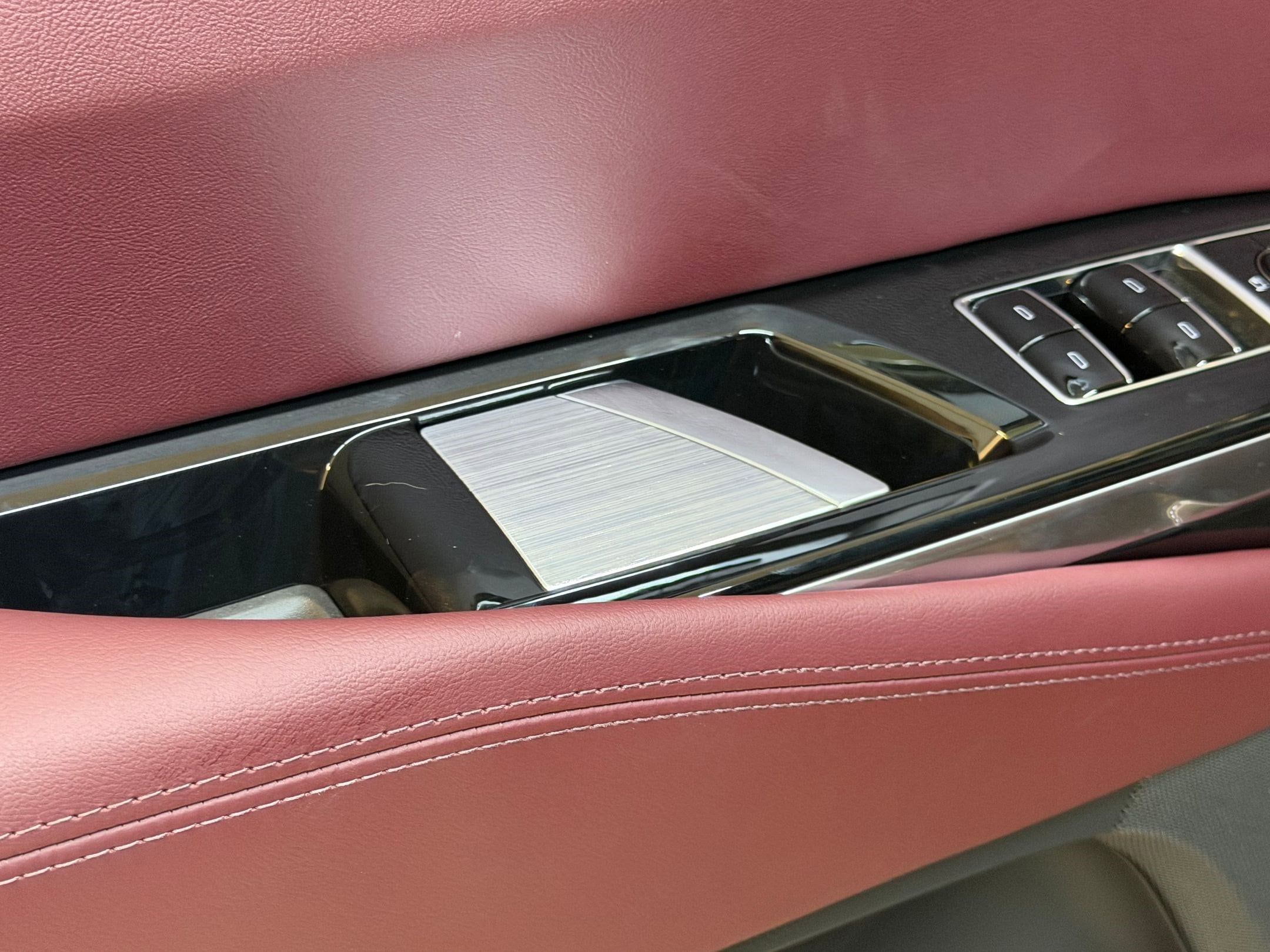 2026 Cadillac Escalade Luxury - Photo 23