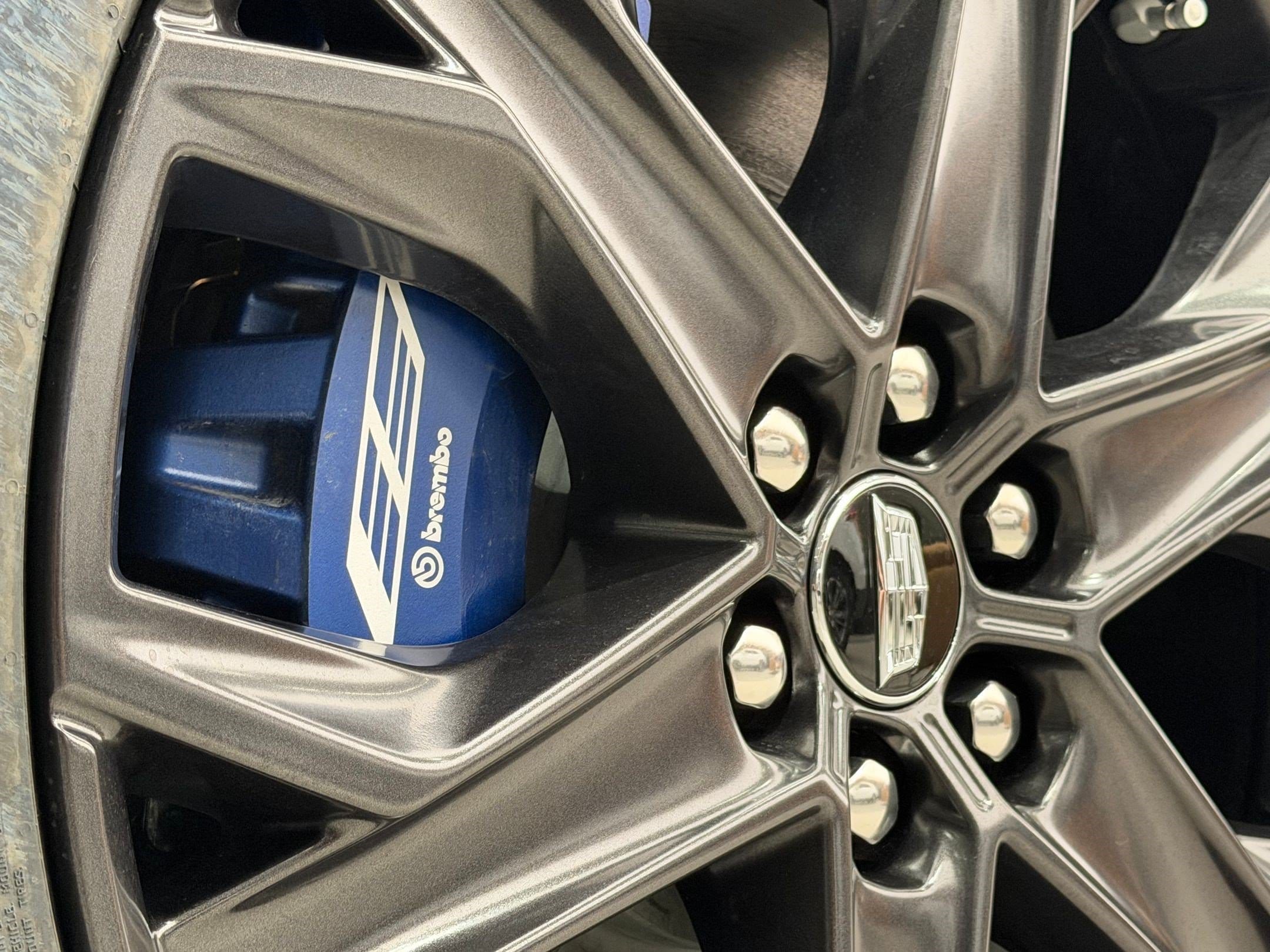 2027 Cadillac OPTIQ V-Series - Photo 46