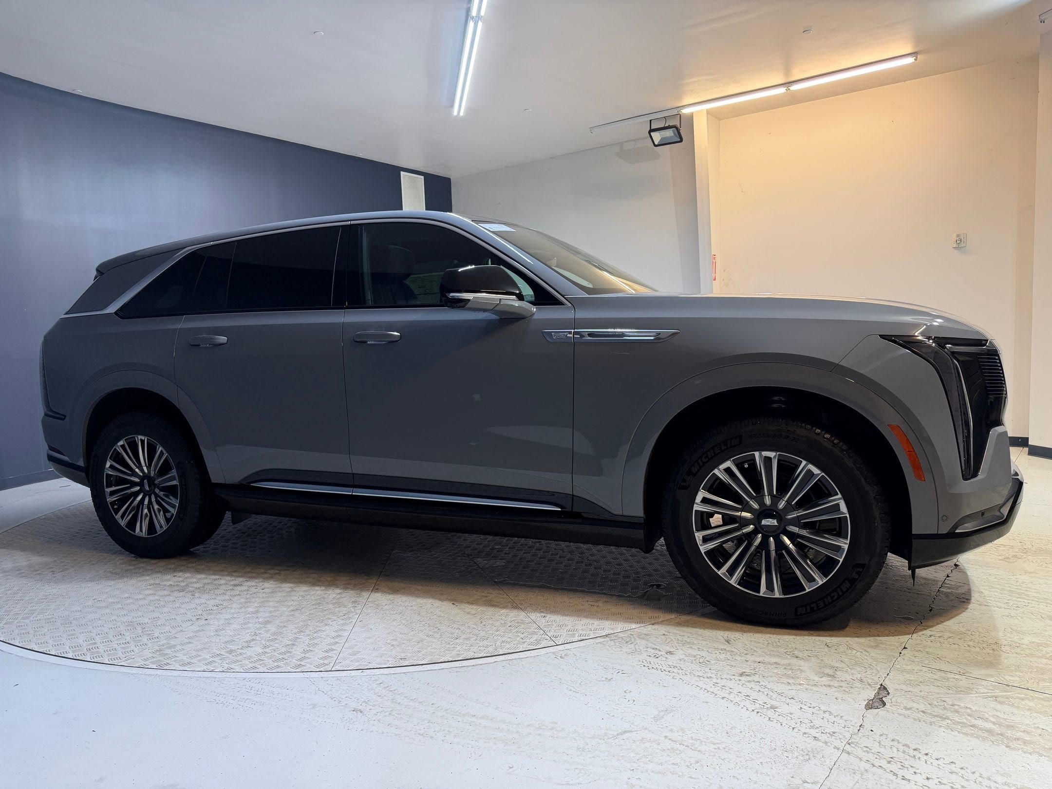 2026 Cadillac Escalade IQ Luxury - Photo 6