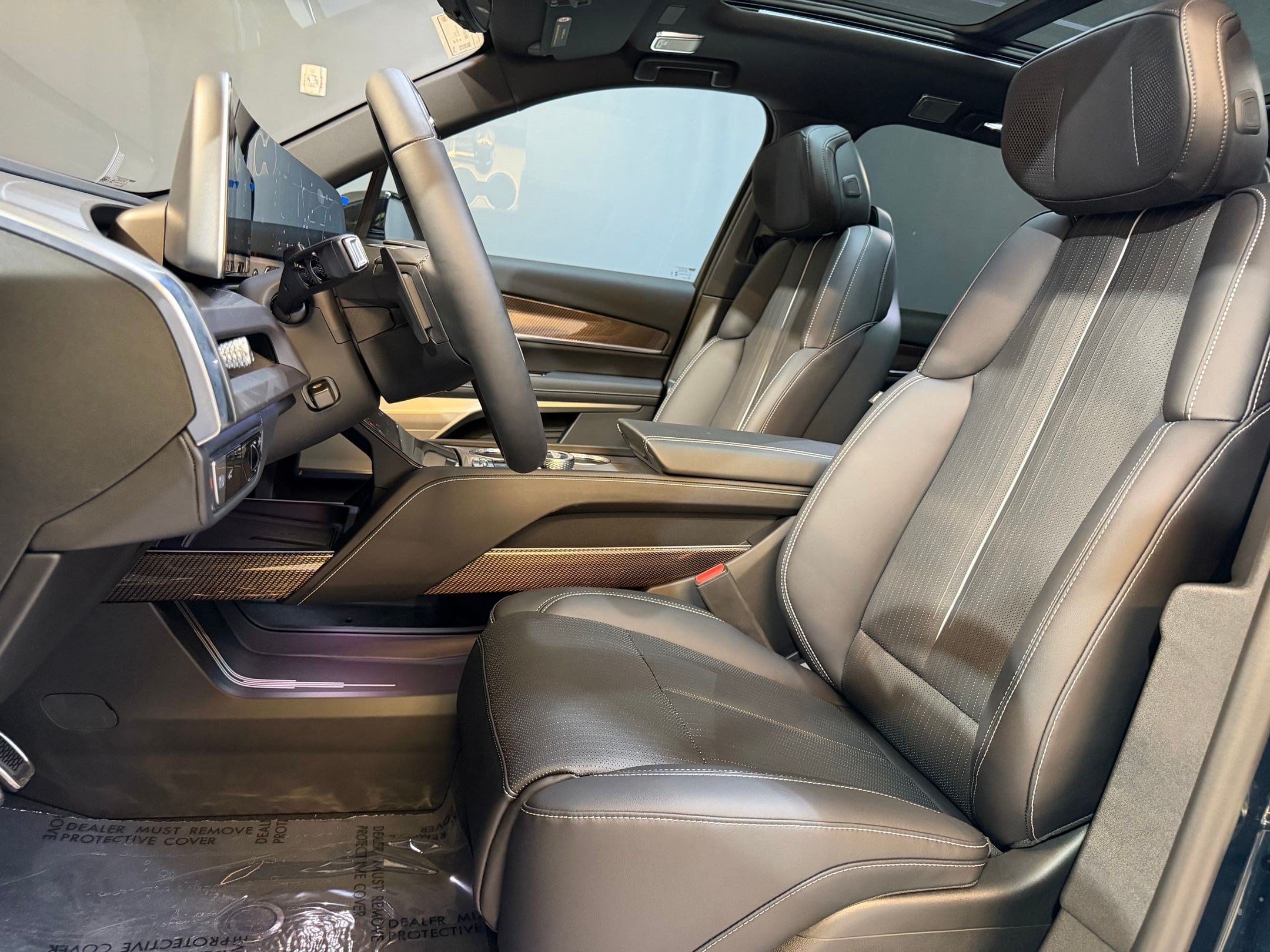 2026 Cadillac VISTIQ Luxury - Photo 5