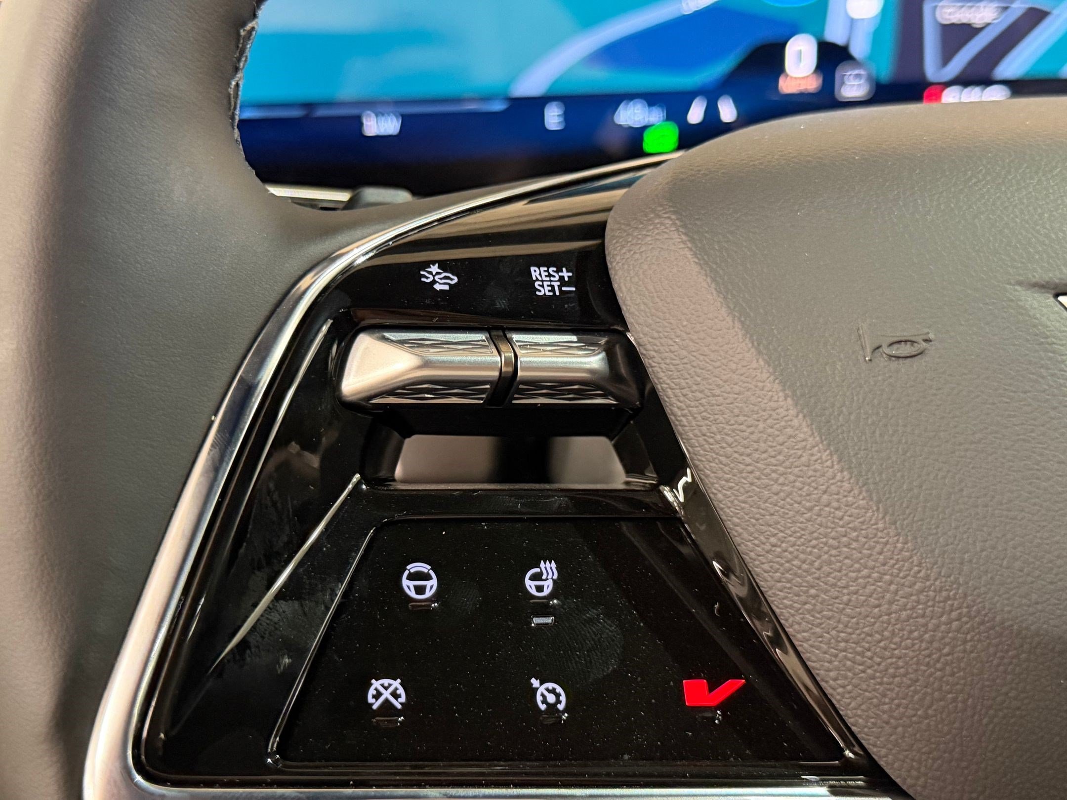 2026 Cadillac VISTIQ Sport - Photo 15
