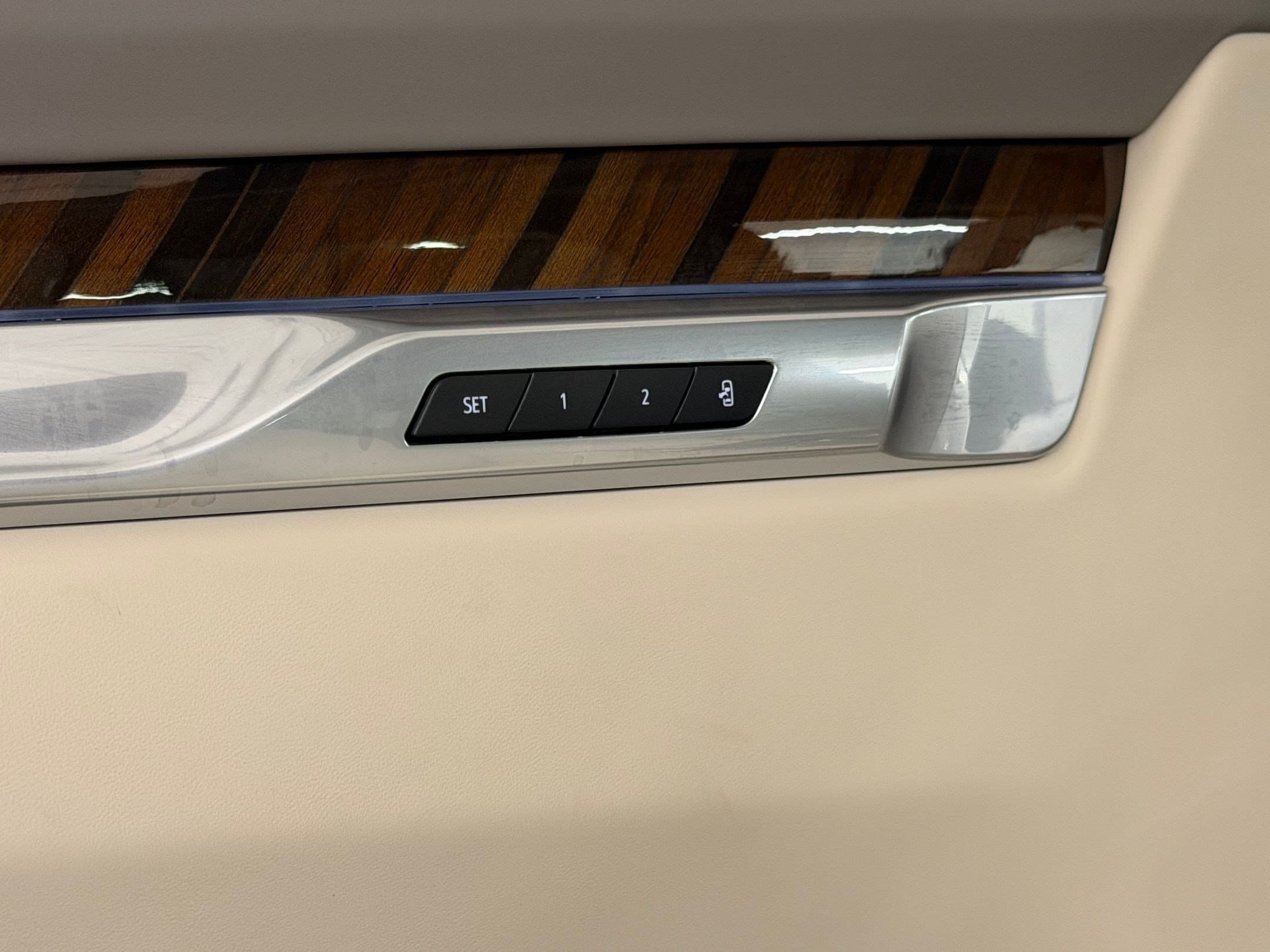 2026 Cadillac Escalade Platinum Sport - Photo 21